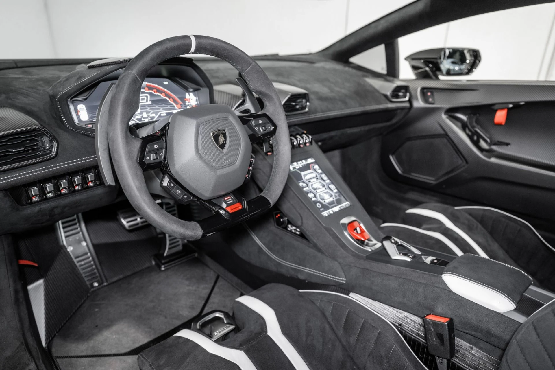 mph016_654776581_Used_2023_Lamborghini_Huracan_STO_STO_1784326199_e7b4c220f1