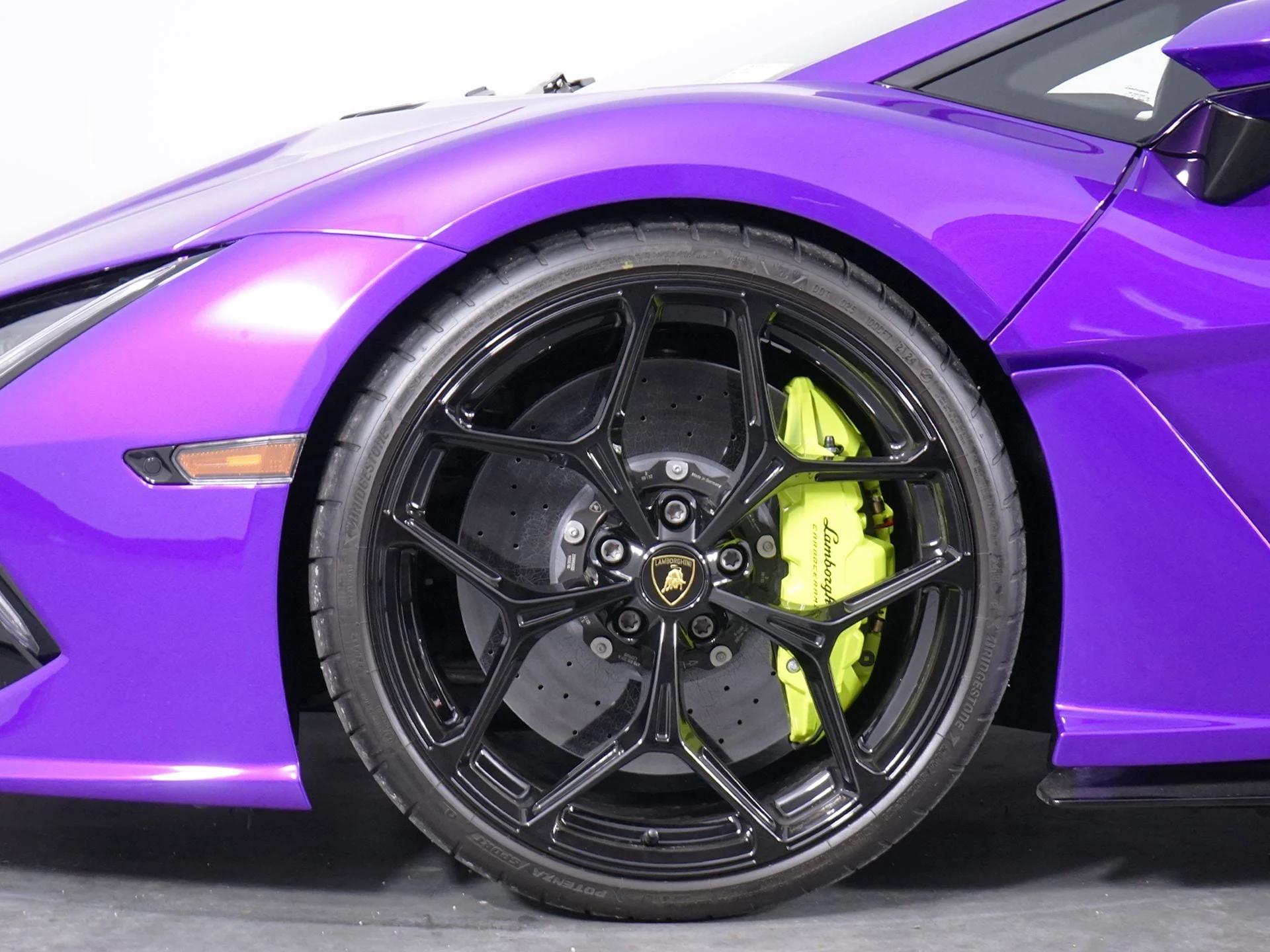 mph016_660718532_15f05fe80e0425527f261229f2d6a6c2x_5fda2484ba