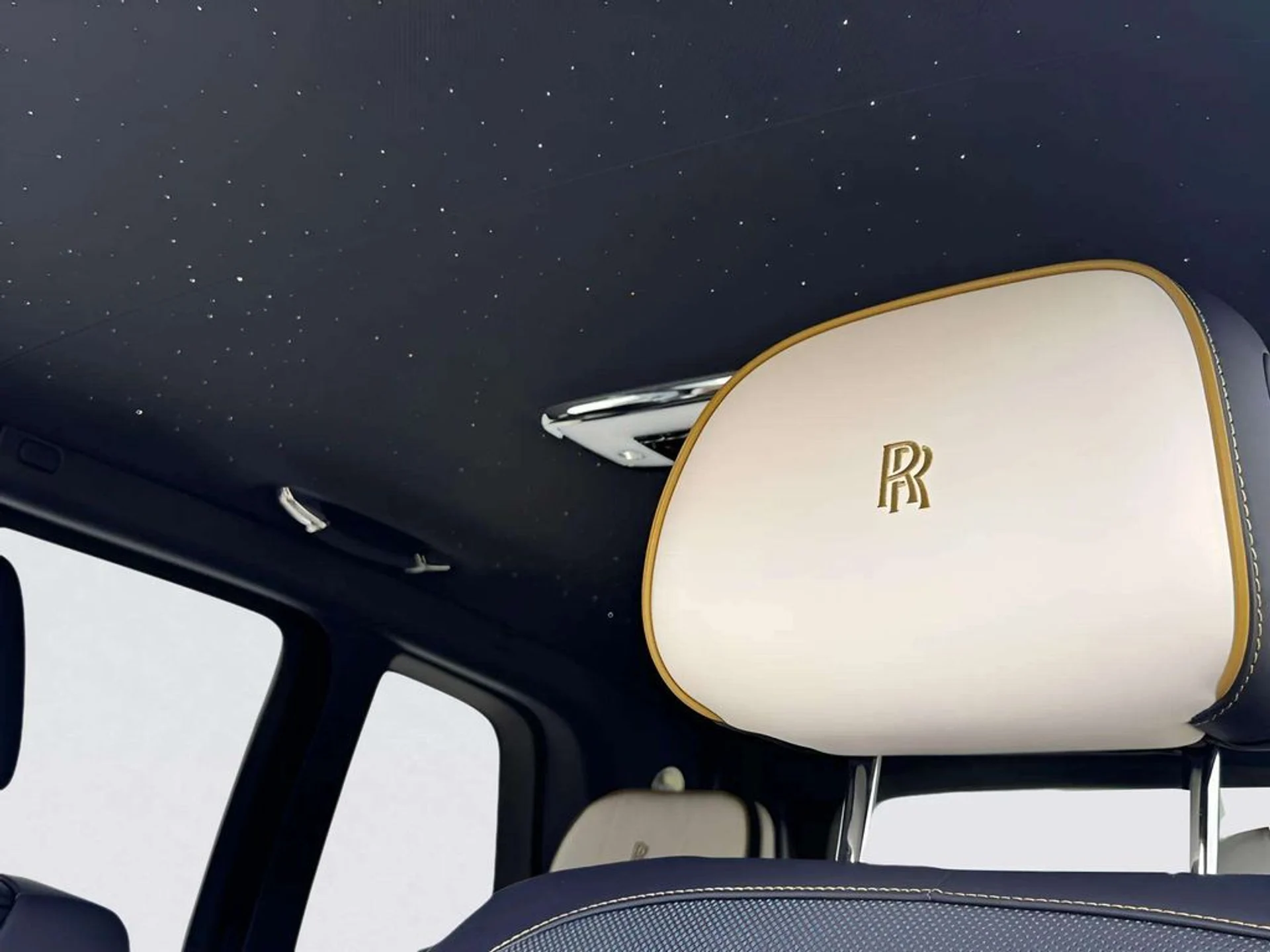 mph016_667878104_30ada5bfad97cb884d76d50d31830e3cx_6ebc356220