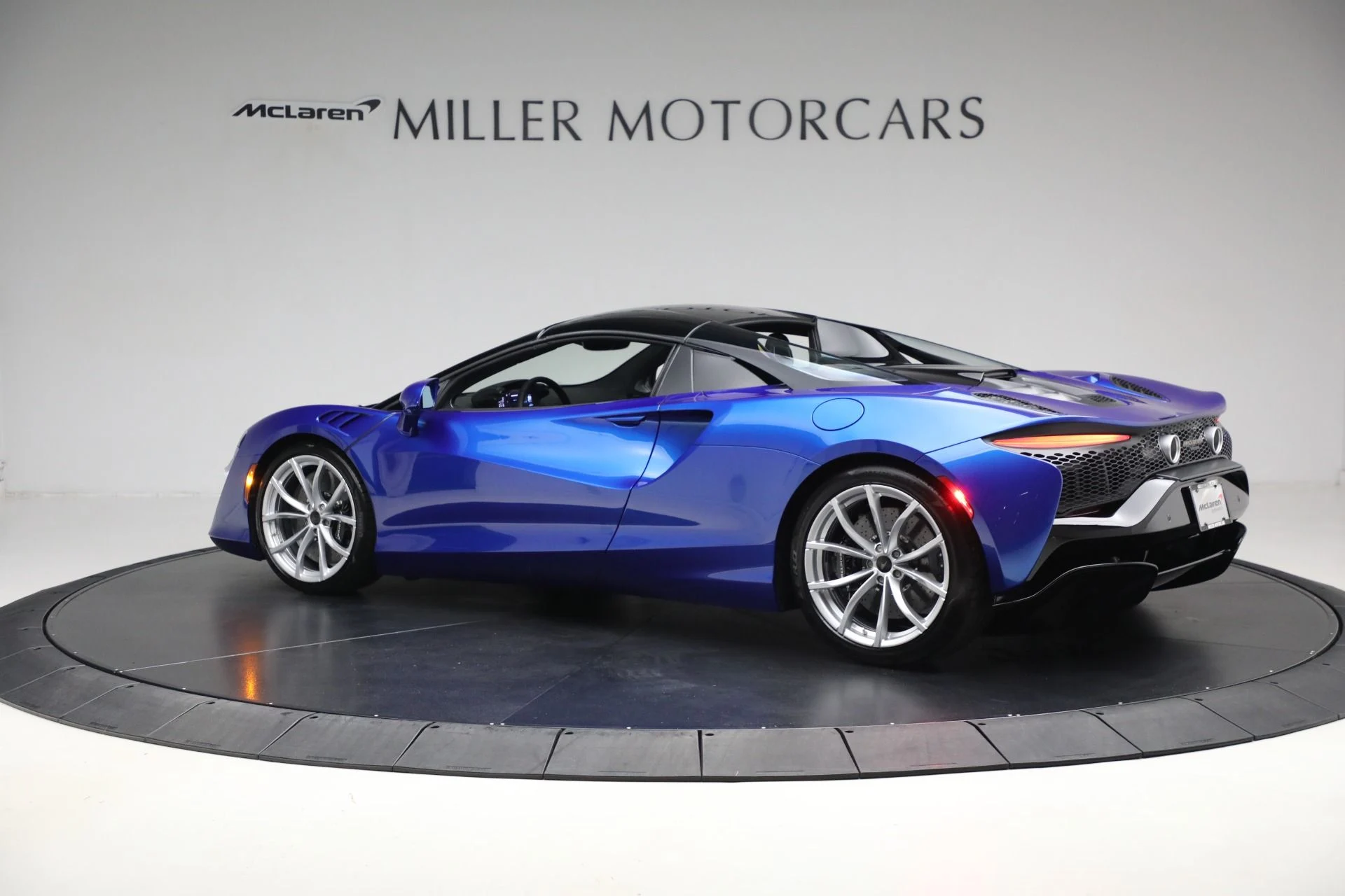 mph016_668401391_New_2025_Mc_Laren_Artura_Spider_Tech_Lux_8d31c081d5