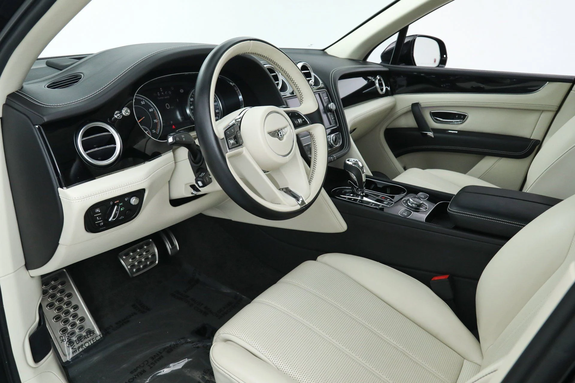 mph016_670158820_45362be94d2511f2ac5f88ae93904e8c_5d2c1aed0c