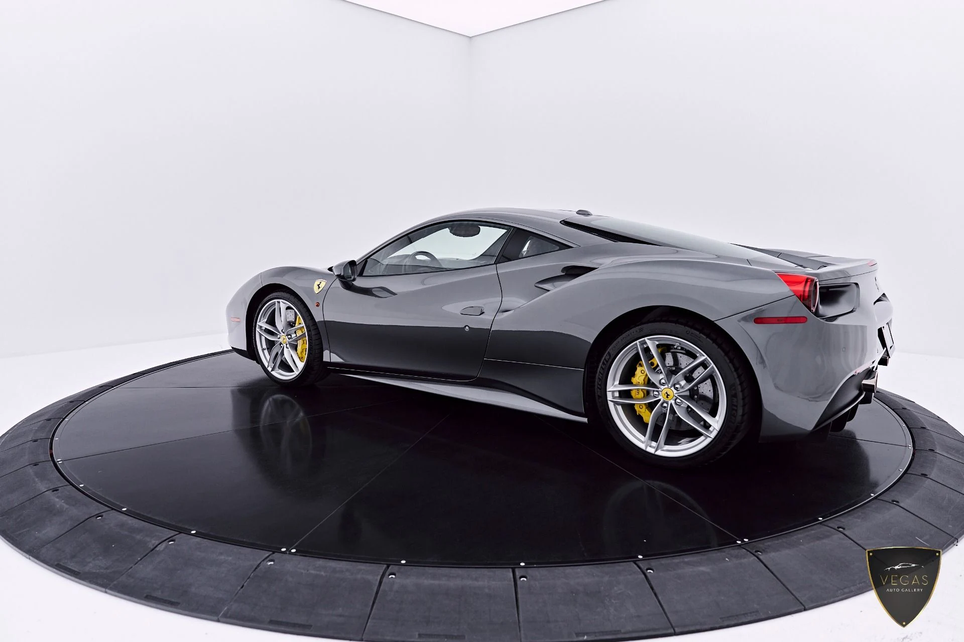 mph016_671882457_Used_2018_Ferrari_488_GTB_Base_1783498153_af4ece36b0