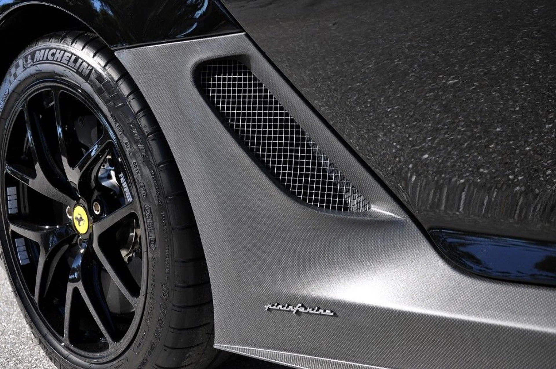 mph016_675251161_82_p17_l_9dea78b434