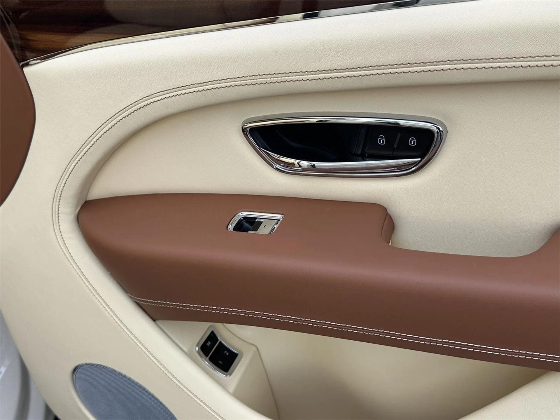 mph016_677811540_1dd86cae709ac24ec78ecbb71358dad5_fc209accba