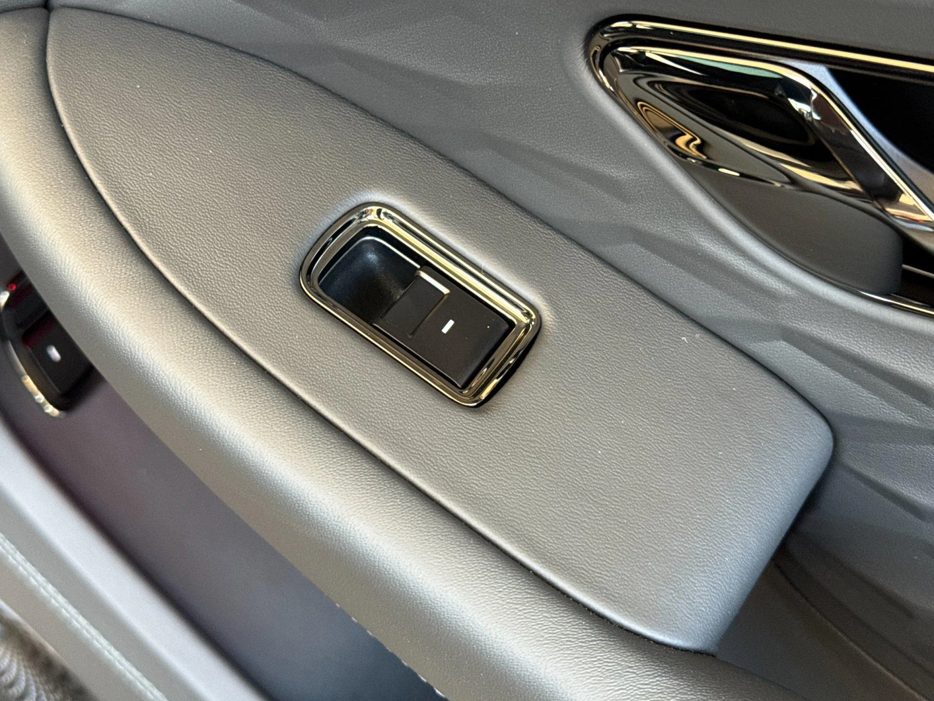 mph016_679963655_New_2026_Bentley_Continental_GT_V8_1791888438_2a1fa92b76