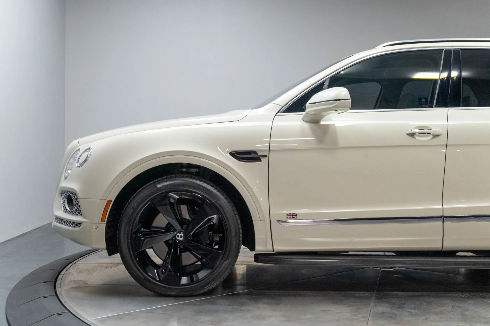 mph016_680058779_Used_2017_Bentley_Bentayga_W12_1787159716_fd1e9910f6
