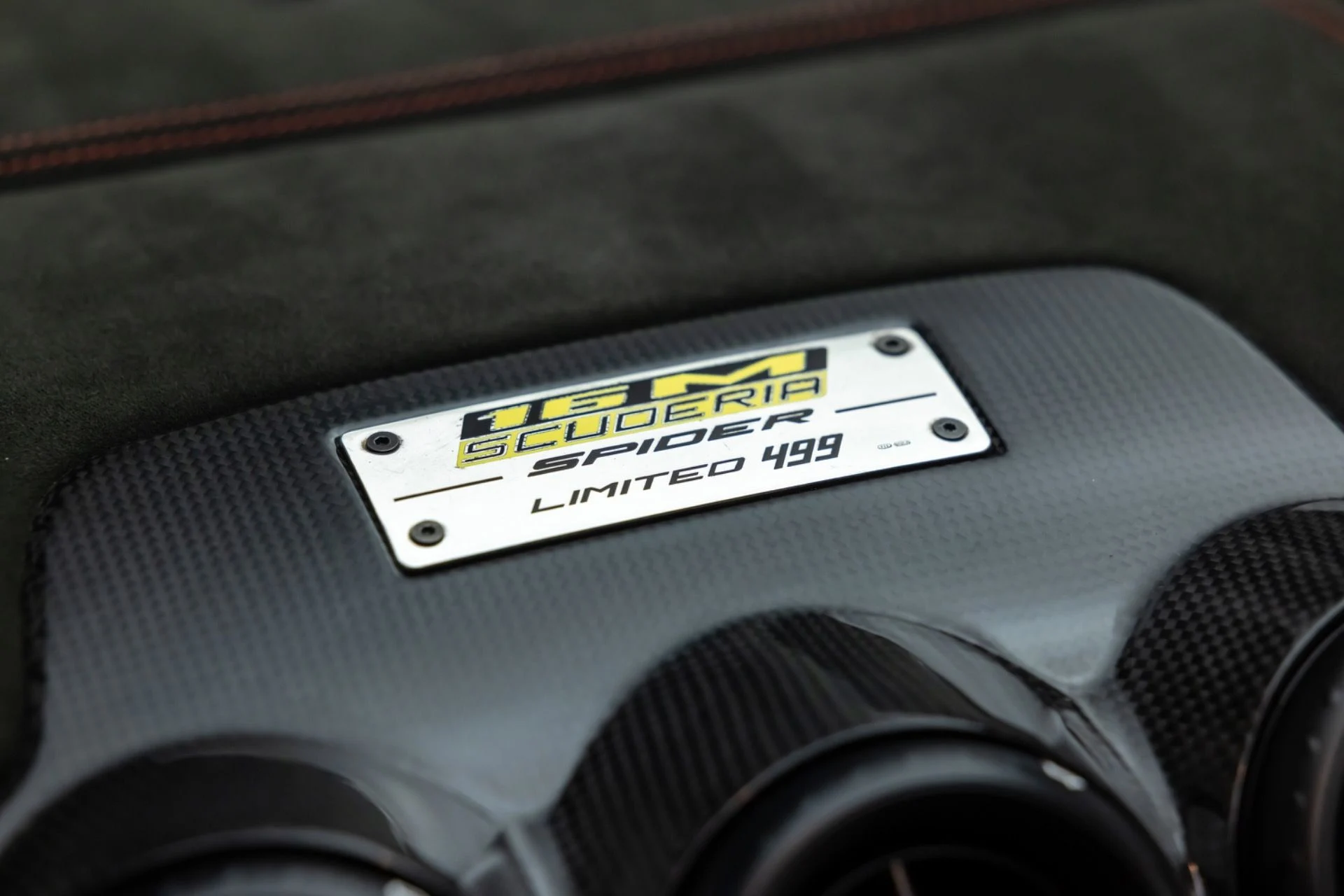 mph016_681800985_13488_p17_l_32e410e236