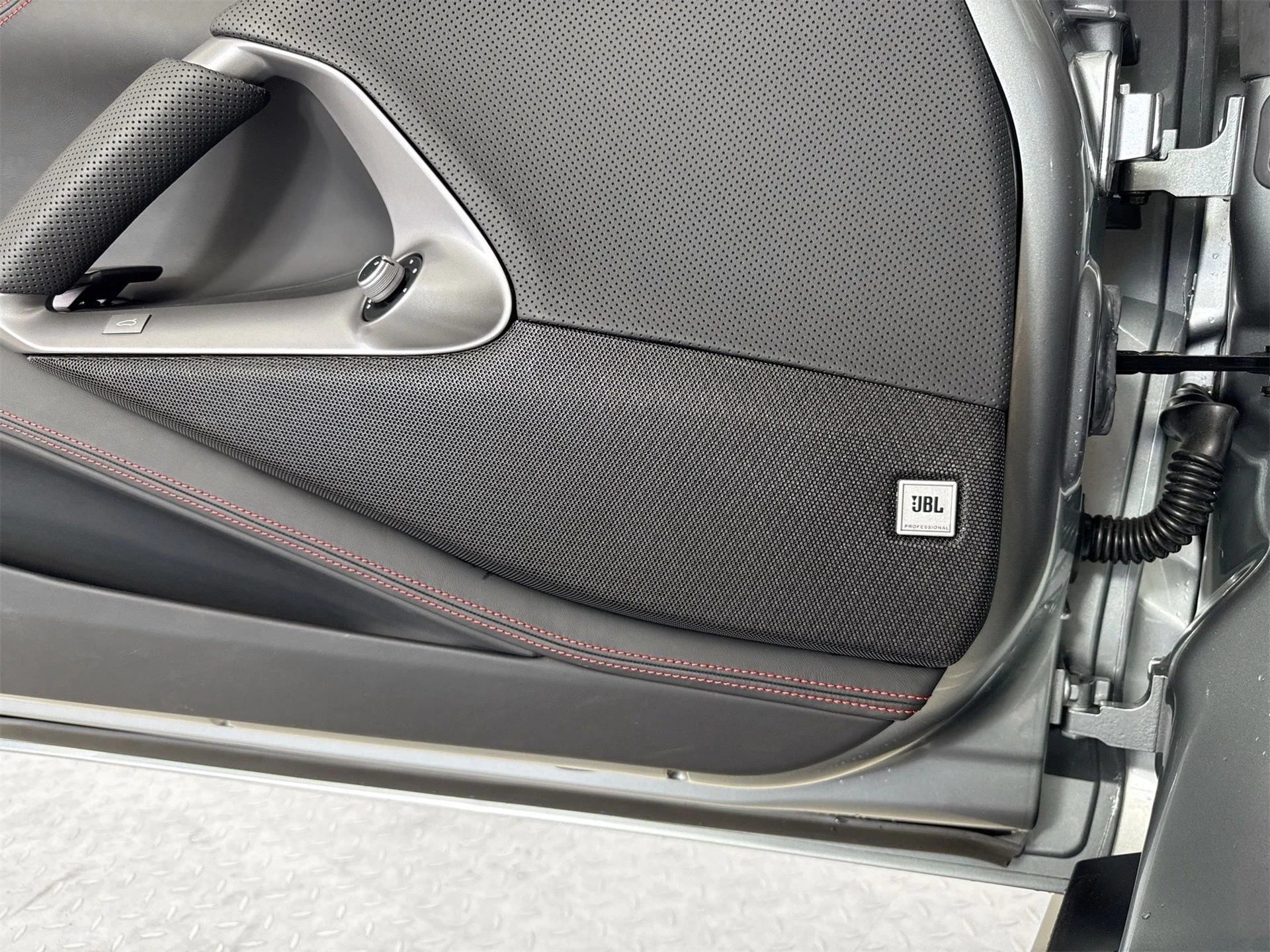 mph016_683171565_a343cd750b7a31194483d1a4e7f173f3_125e6fbe89