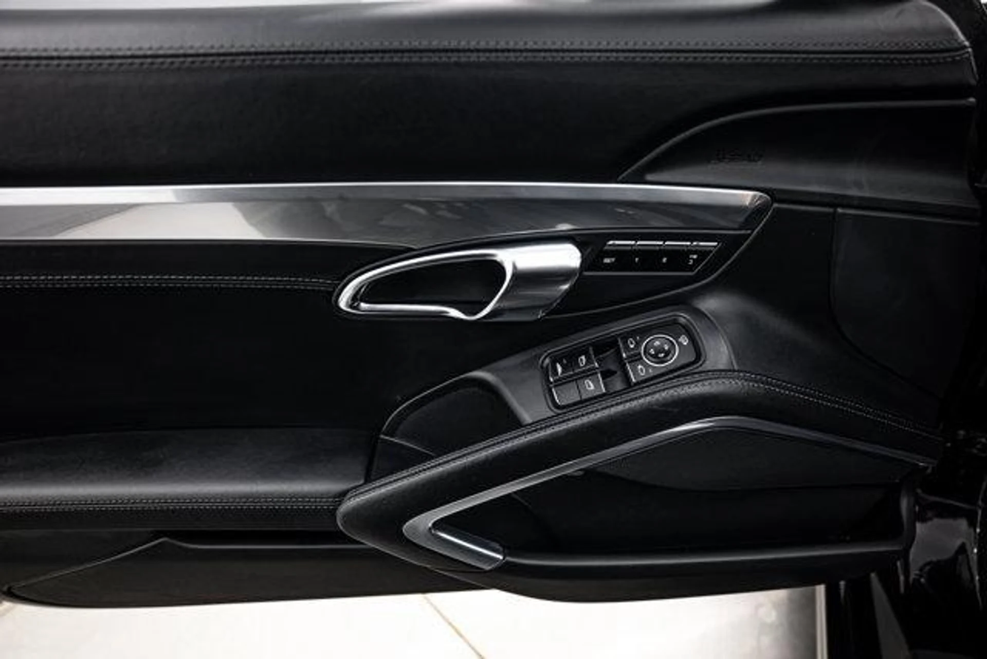 mph016_690509434_cpbmad_E5_C_Dr_Wmb9a_EKSXUY_s2_S4_3082eb1118