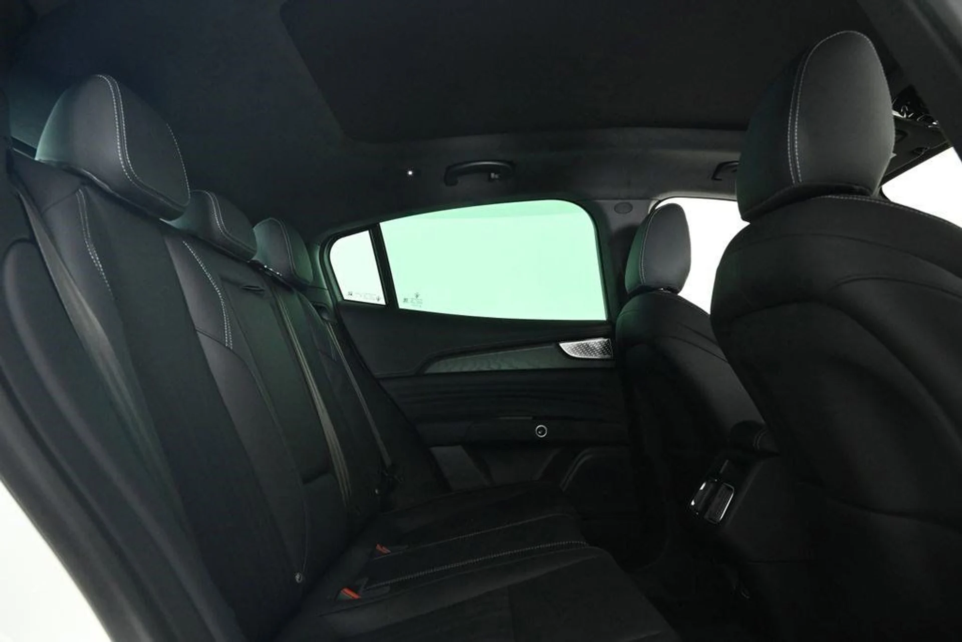 mph016_690737432_new_2025_maserati_grecale_awd_11350_22975686_16_1024_360334e153