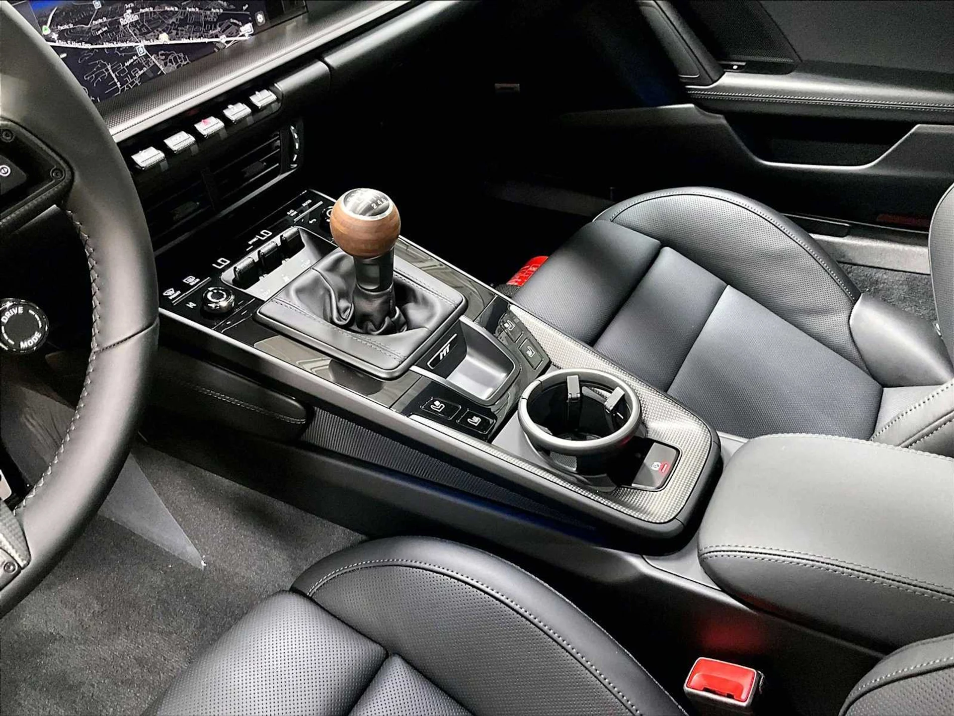 mph016_692559165_3f82b1f74912d249a241d87fd84c369ax_28034536aa