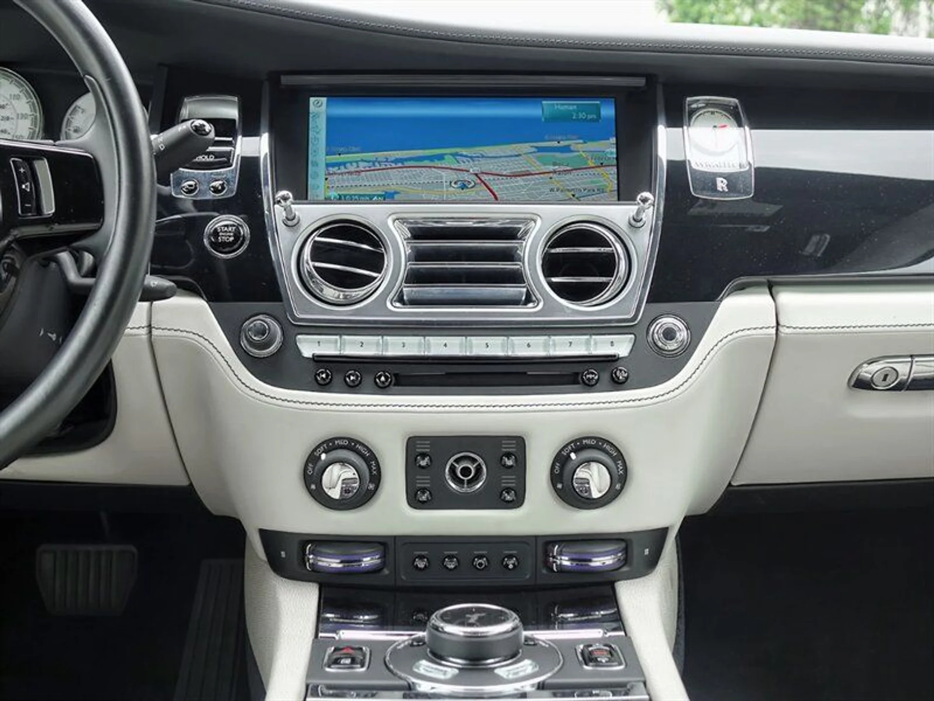 mph016_704424509_c7d70812dc_800_b5d0ef9590