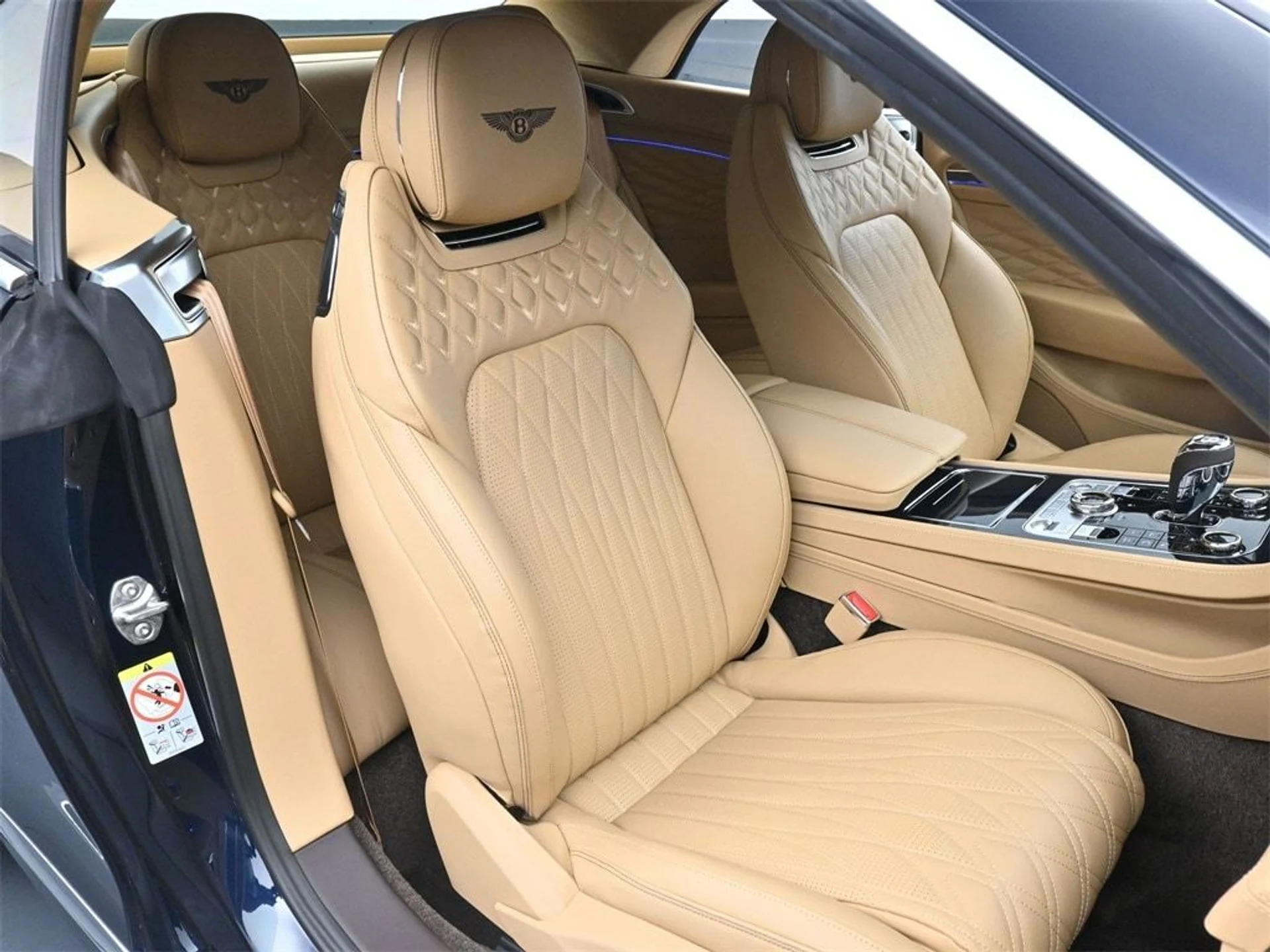 mph016_704739268_8f9f85c9b0da6b8ef55bb0cf4ca96f97x_8858c96fa4