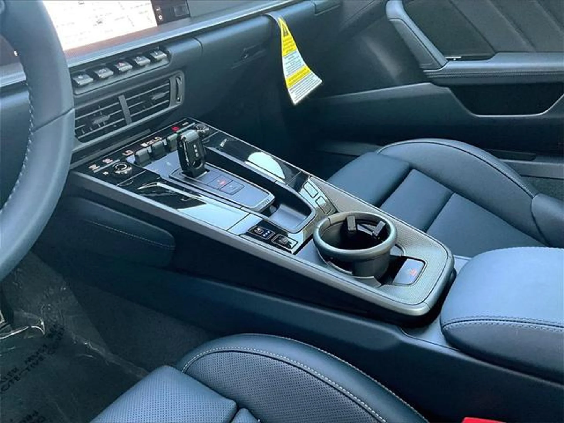 mph016_70950208_LGZ_1mwu_RR_Ec_Xj2_V_Cq1b_Mr_GM_Dc_XA_0a422f309b