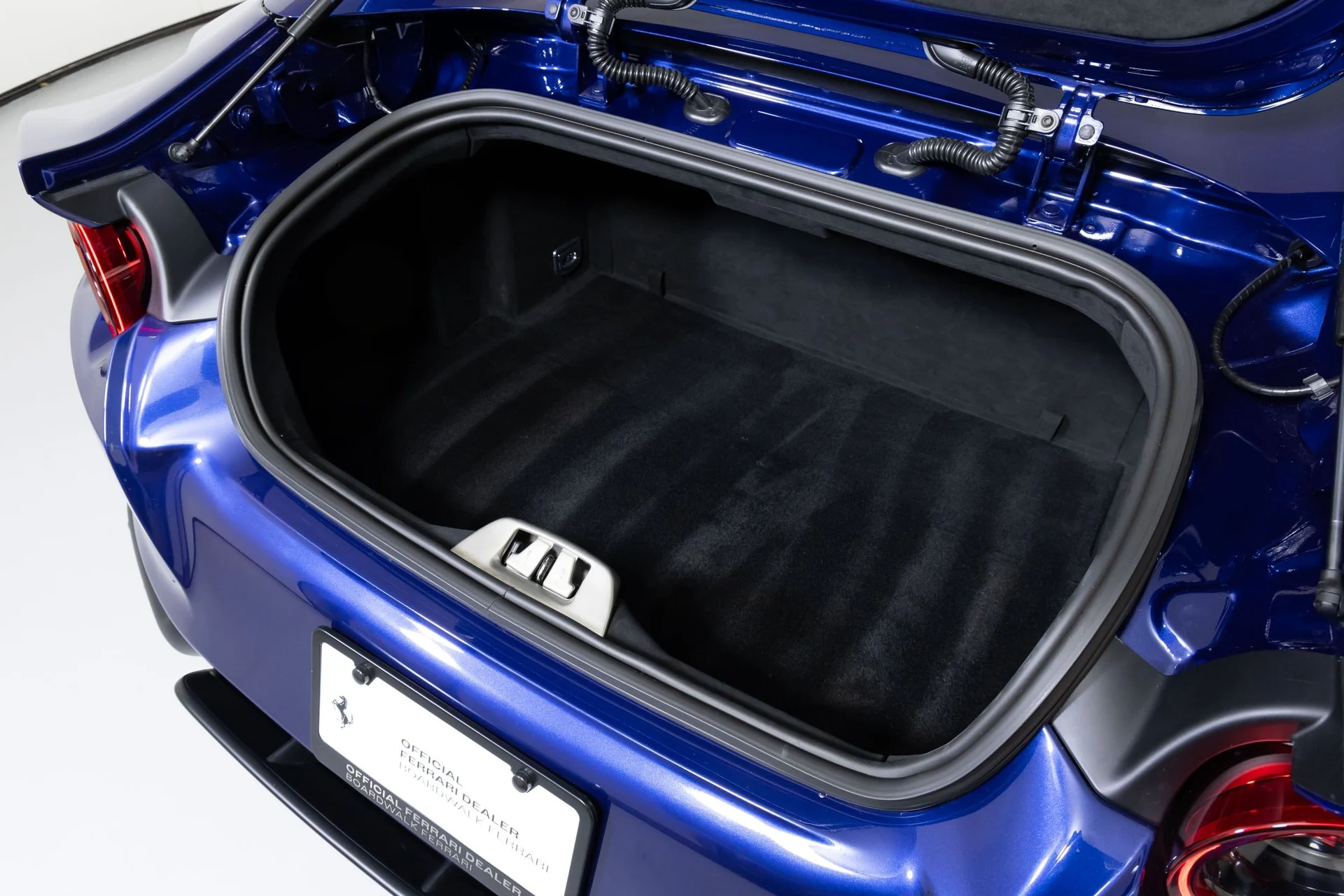 mph016_718062121_905a134405ec4cb9a055f60e05e6f155_5b4e54742c