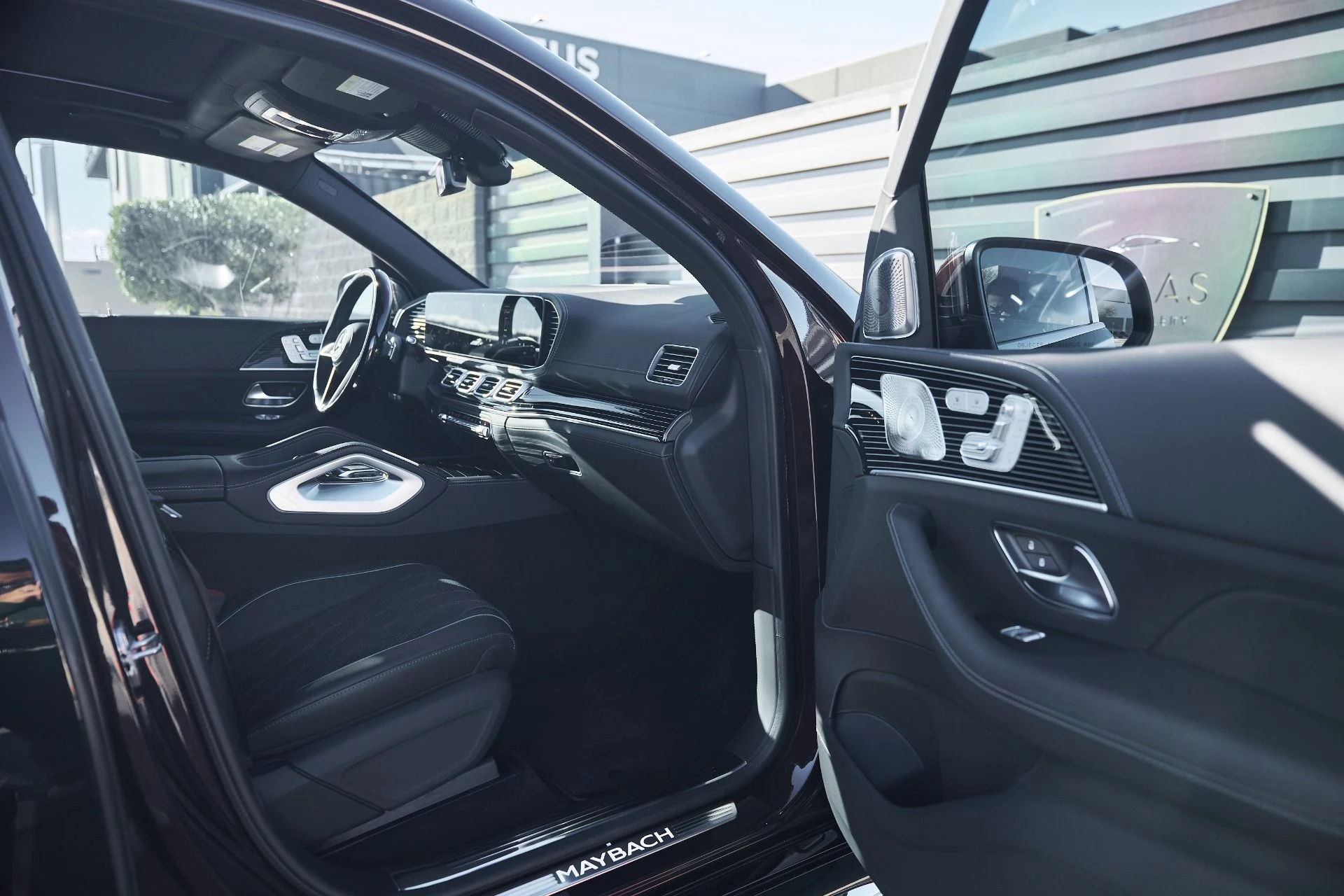 mph016_725742106_Used_2024_Mercedes_Benz_GLS_Maybach_GLS_600_1766882779_d7cec97bdb