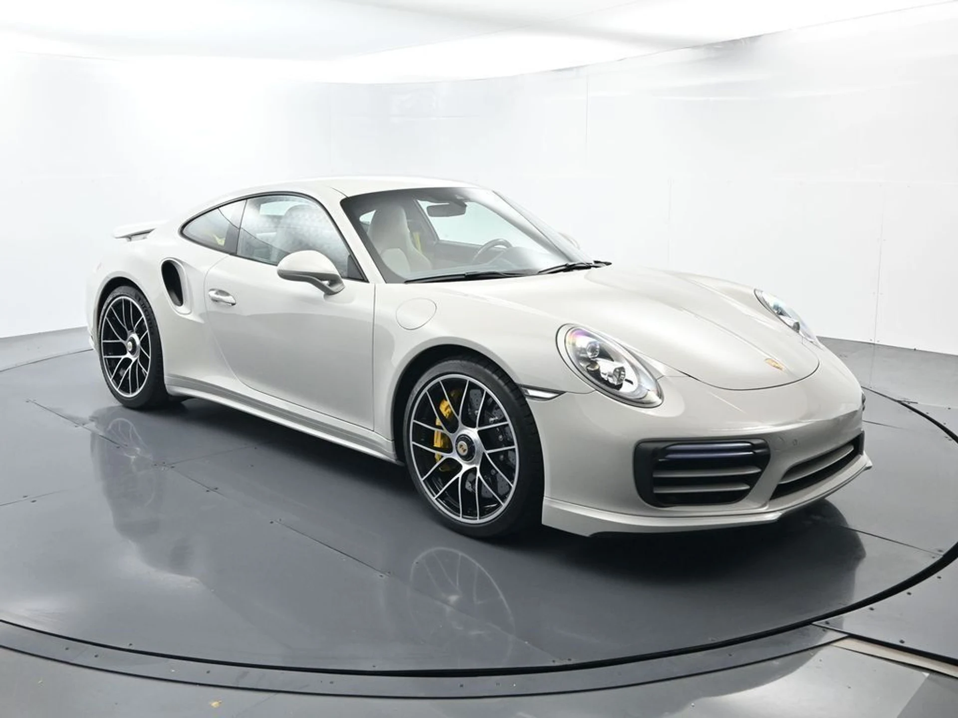 mph016_728058949_364b40a0411045770bb903e807515f85_0aa8937094