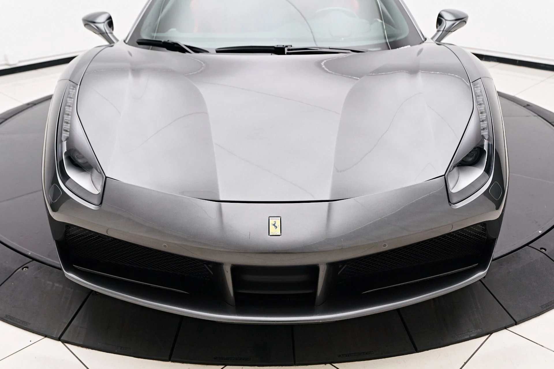 mph016_728067224_Used_2018_Ferrari_488_GTB_Base_1725918501_1592b3b37d