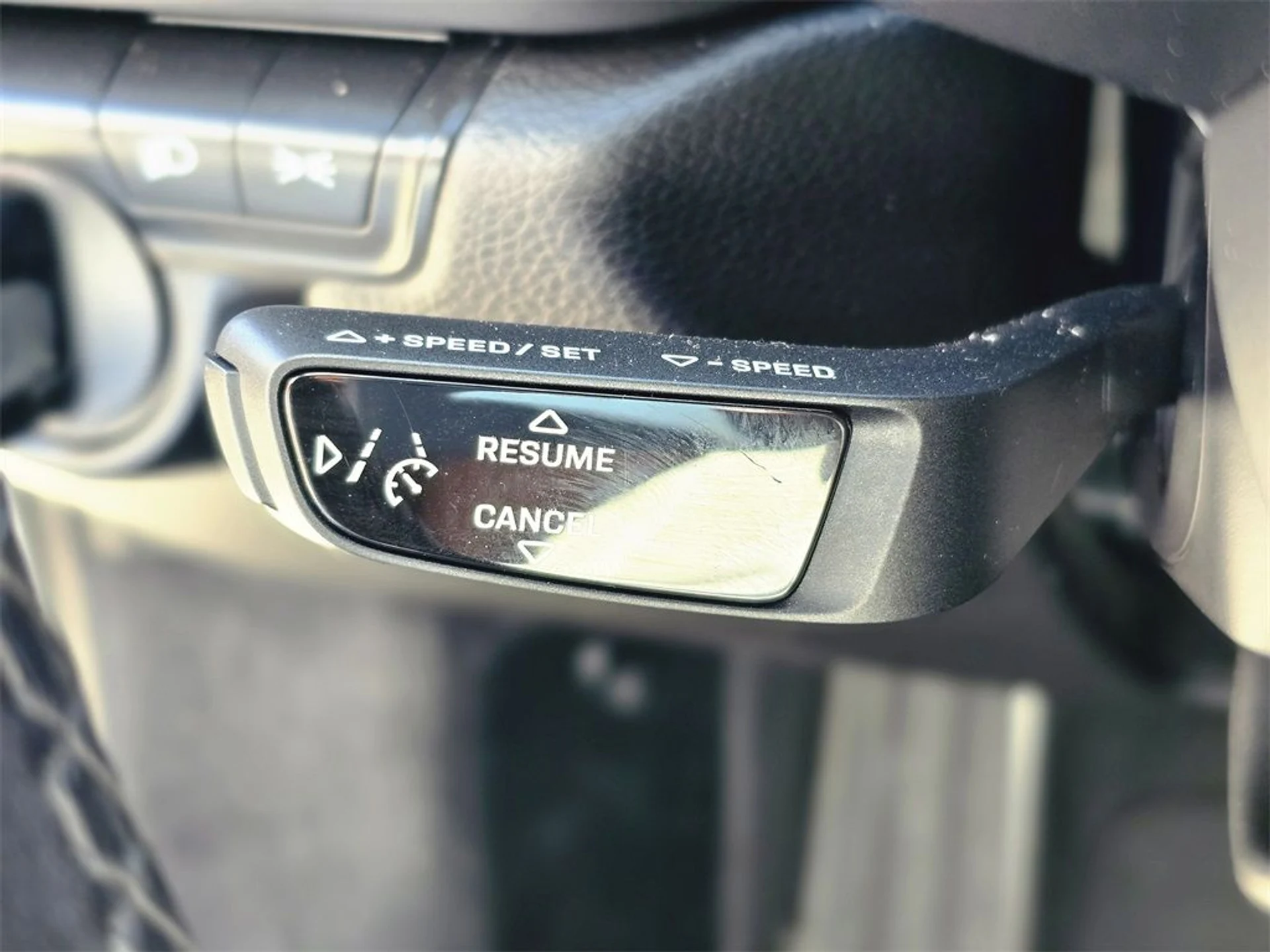 mph016_731907563_d95a5c81ec2a619edf1d4f7628d4e702_04376ece2e