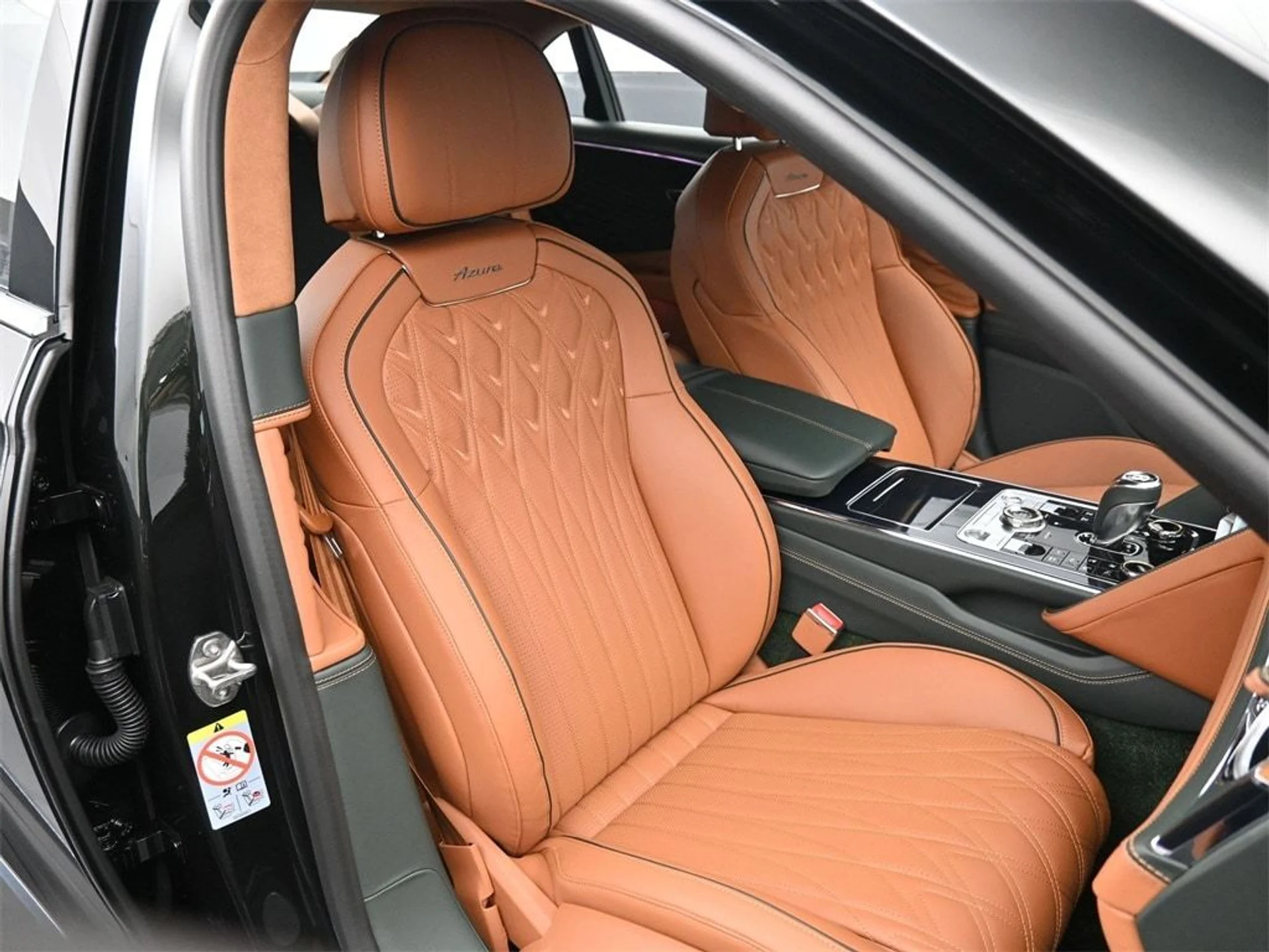 mph016_737557035_bd020fe226beccb0cd91060177c8a73cx_b2579d6632