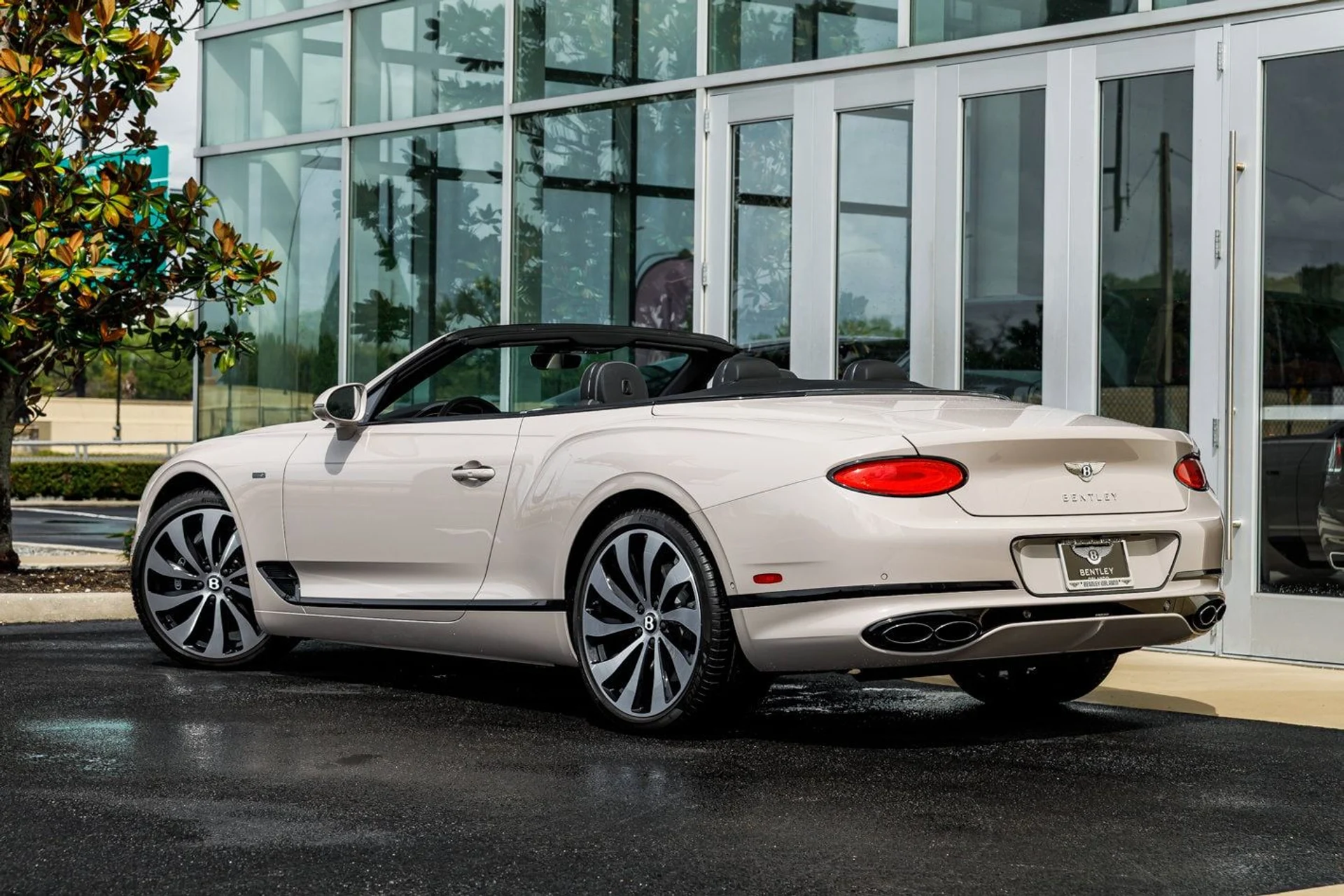 mph016_73843575_5e89a9c55d001d7456b407a742ad6c4dx_e8268014cb