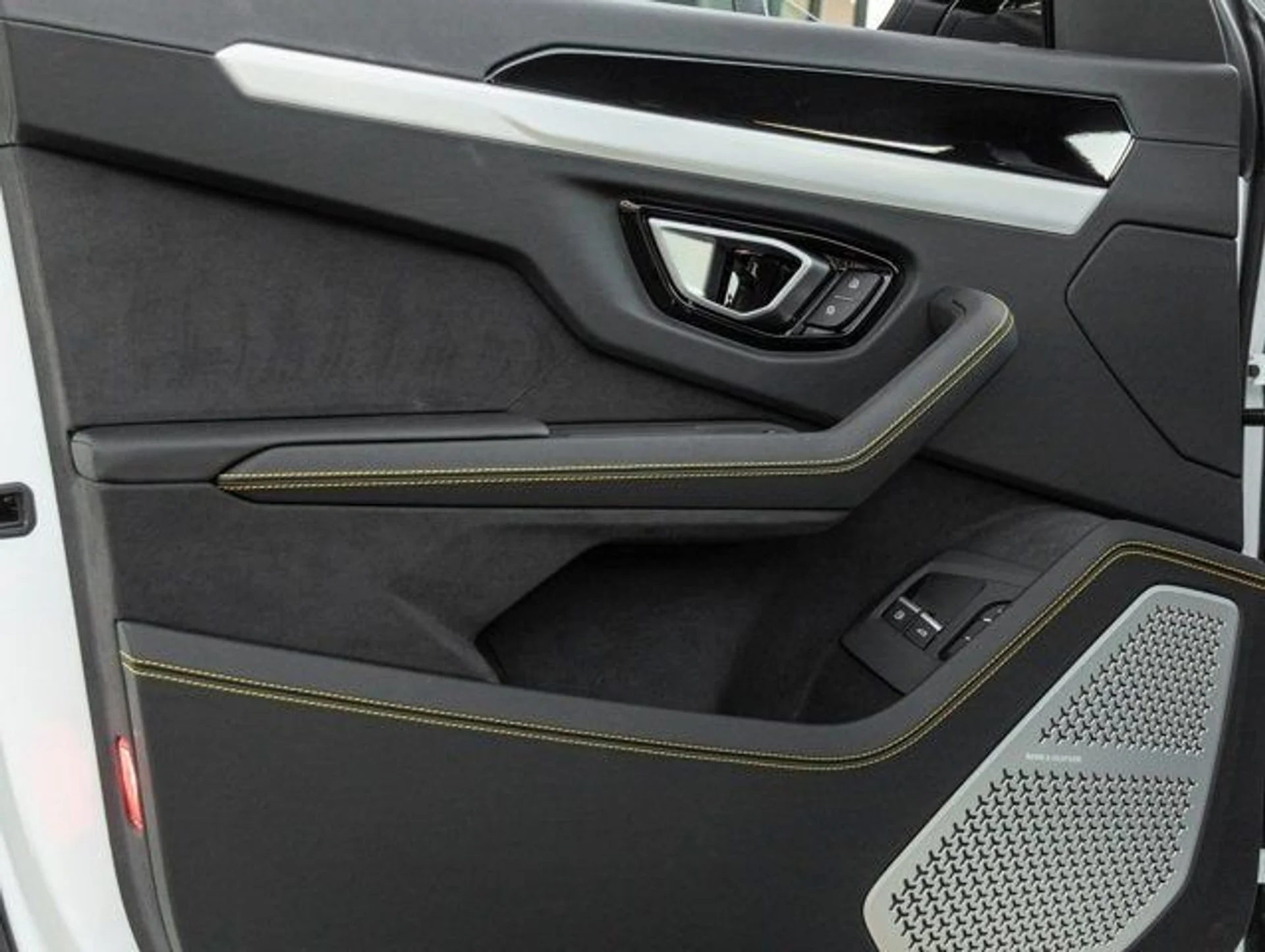 mph016_738720994_17_85271ab062