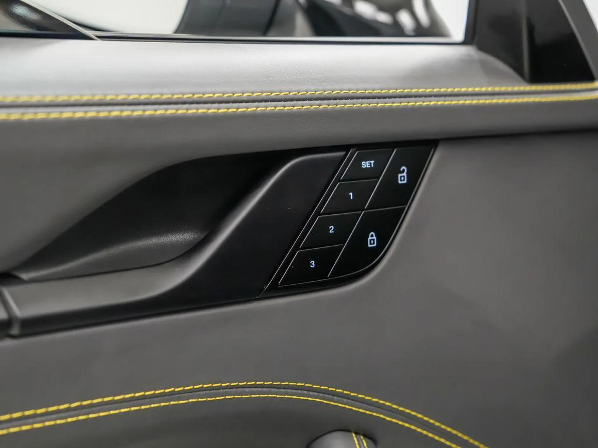 mph016_750920479_l_S_Fjad_Z_Tb_EZ_Av_C_Wh8_Ul_Fpl_F7_Vg8_828d47cb1d