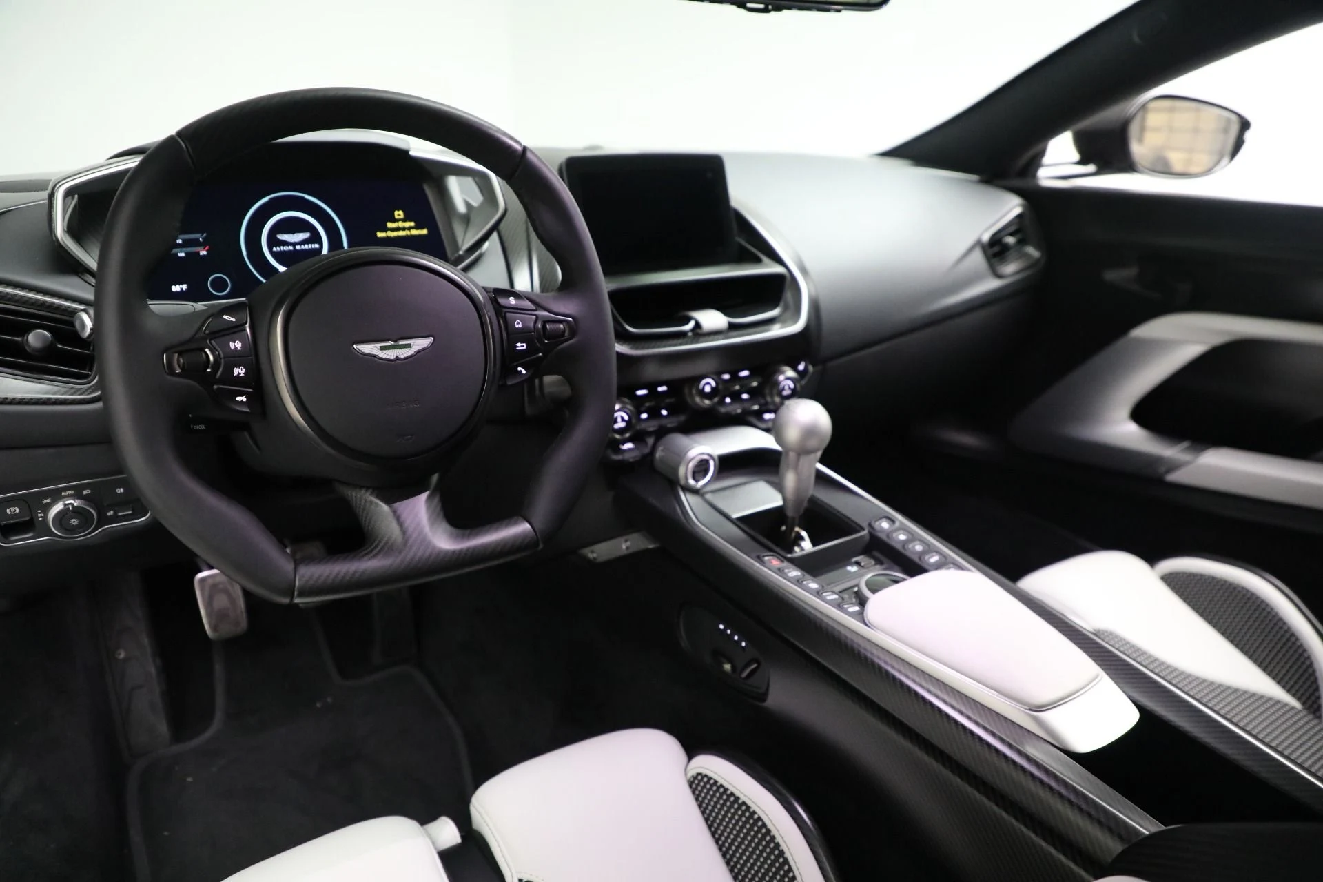mph016_752881841_New_2024_Aston_Martin_Valour_b896ac1bce