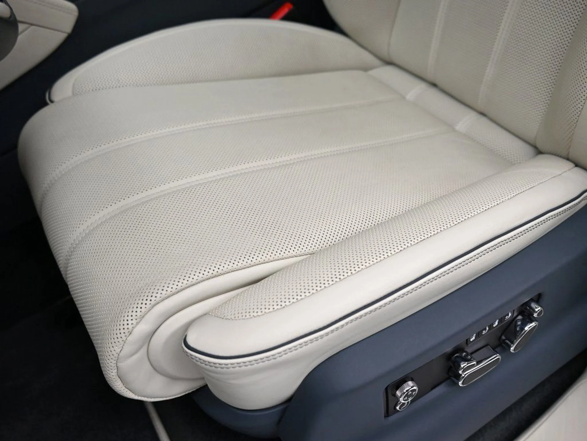 mph016_754937971_fdcc39430498413fb16549e5be98600f_fe06171746