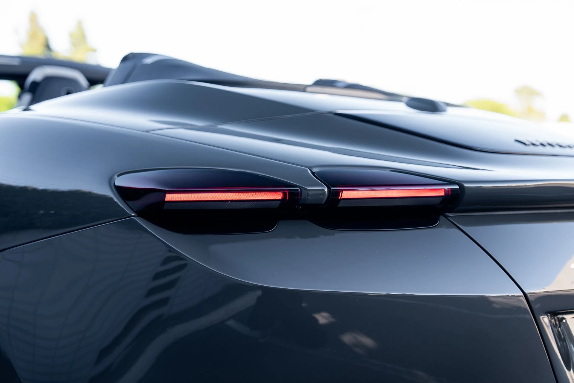 mph016_756254360_Used_2024_Ferrari_Roma_Spider_1764029077_6cbe0092b1