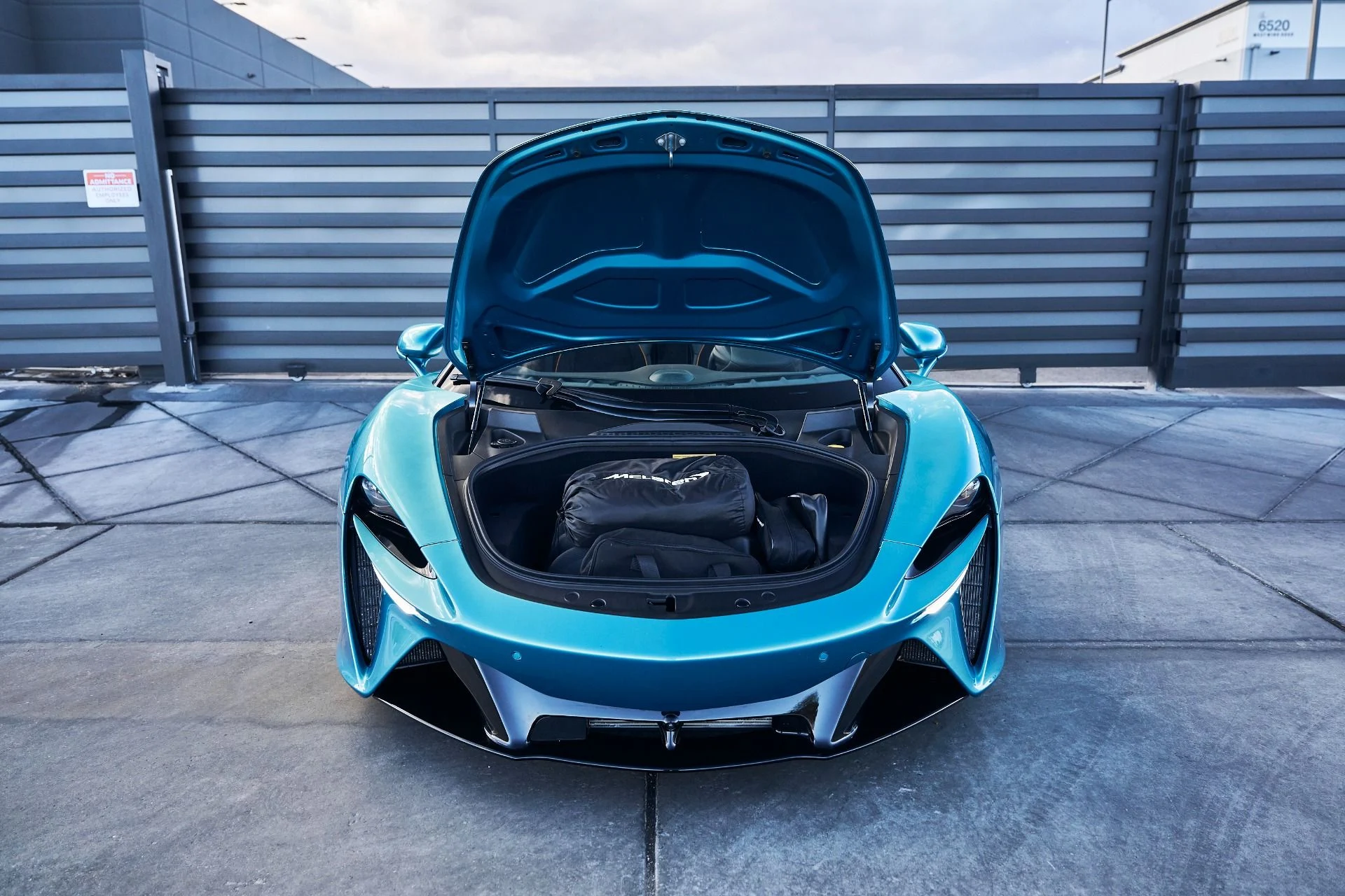 mph016_757177168_Used_2025_Mc_Laren_Artura_1771382295_e8e370d5de