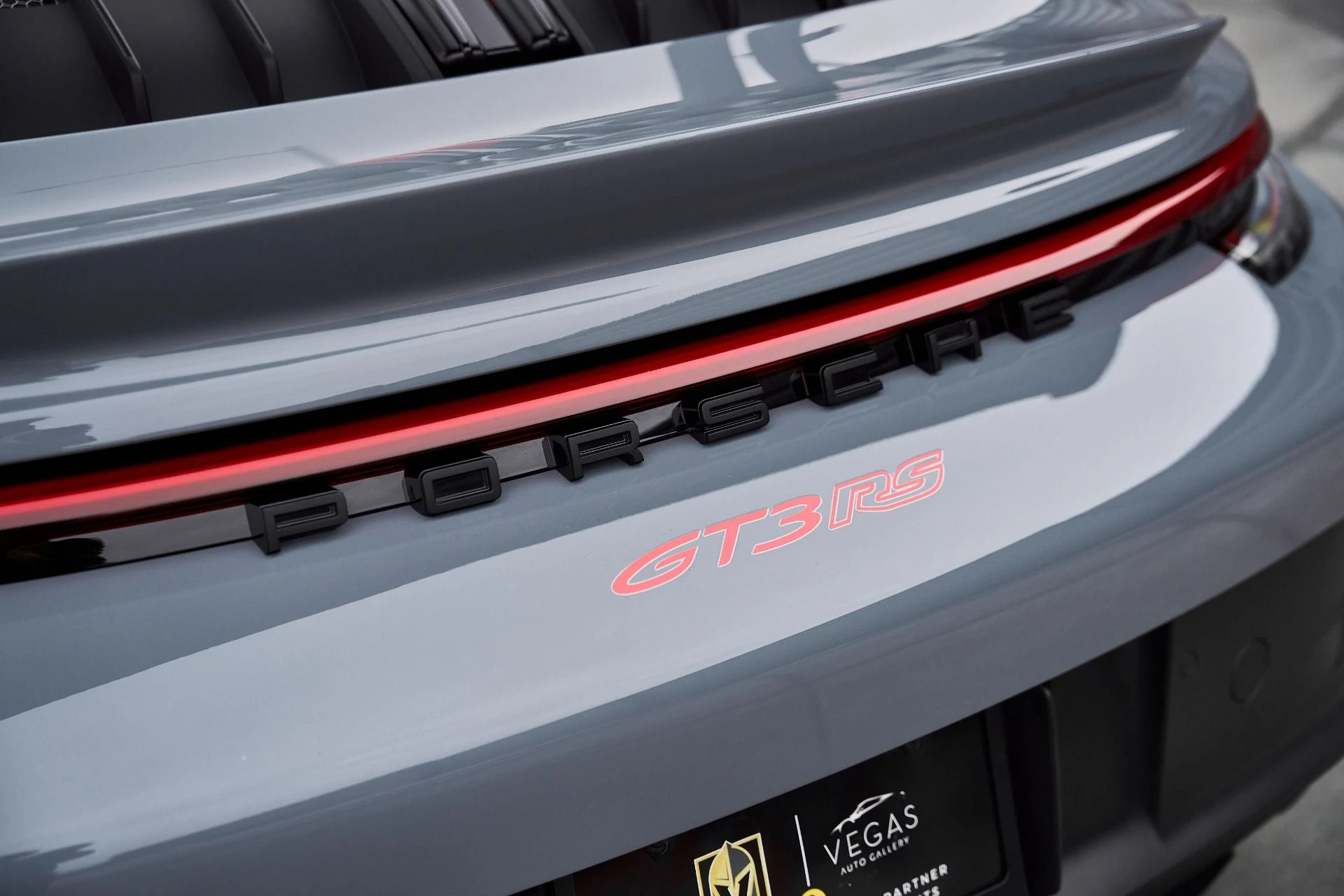 mph016_764773322_Used_2024_Porsche_911_GT_3_RS_1767150474_23cfe8f315