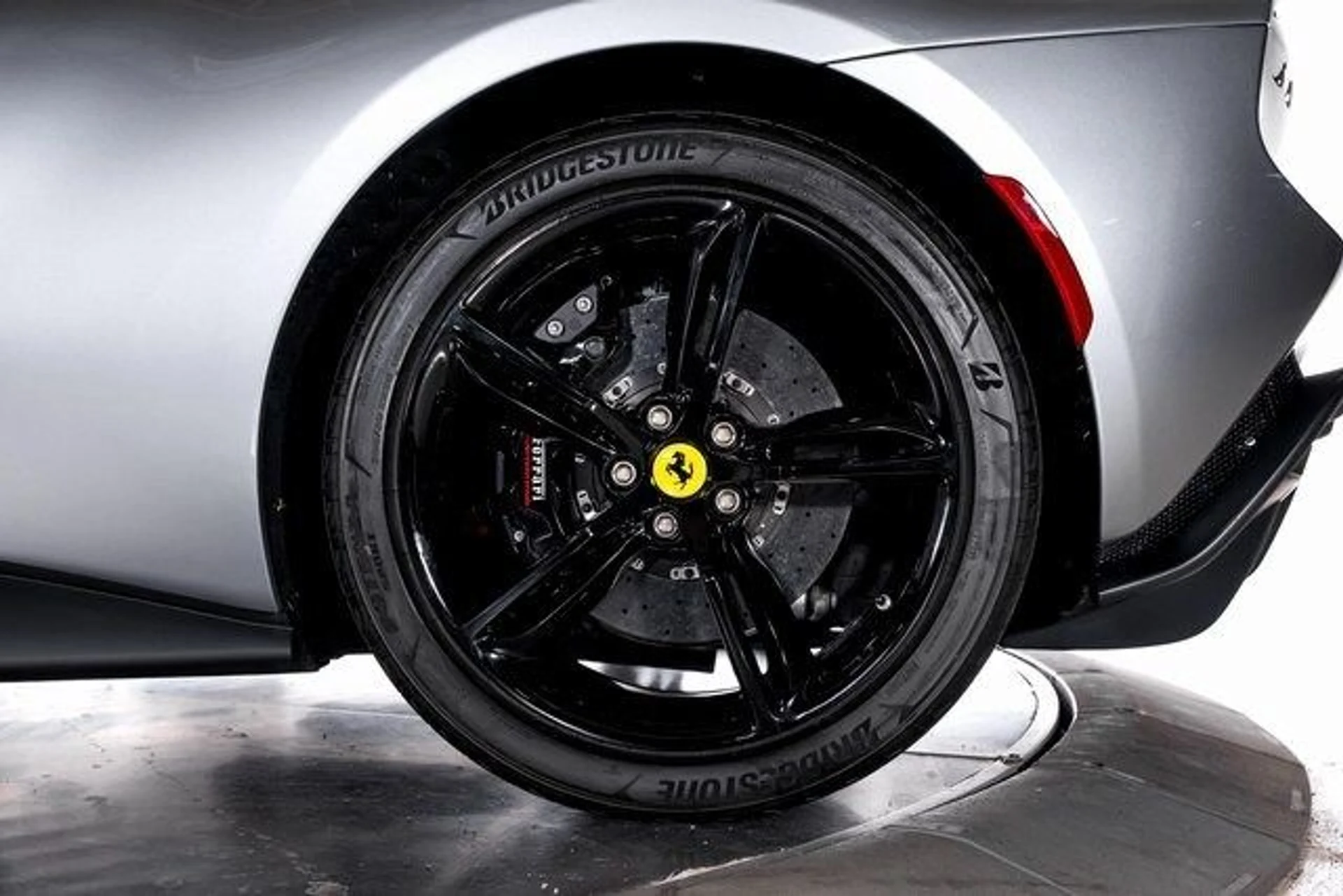 mph016_765518490_e85f48b1ad7267b5c7dfec9e43937e6ax_e75c41ce98