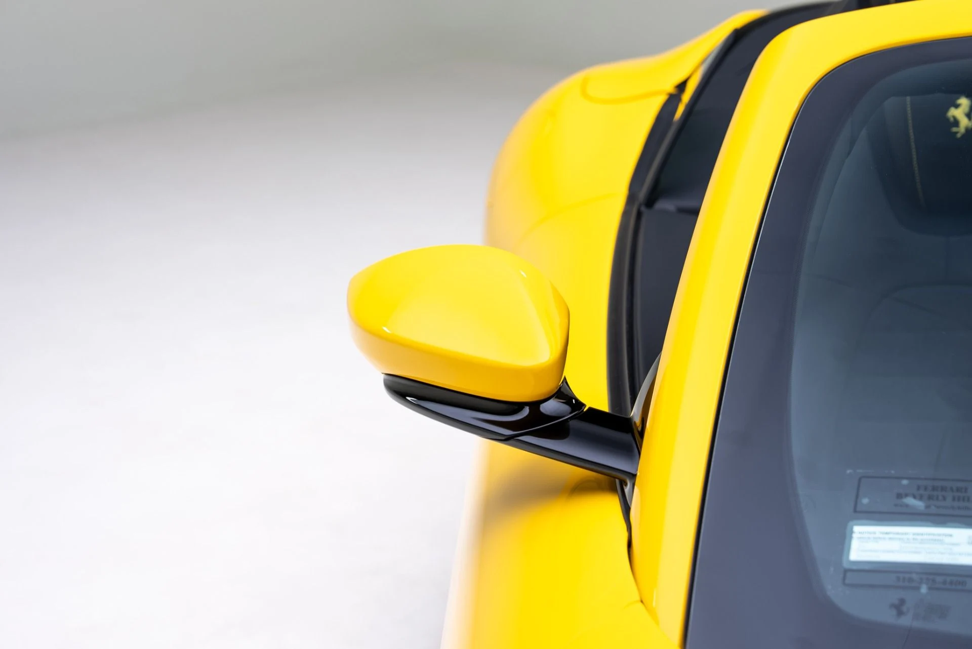 mph016_766211464_Used_2025_Ferrari_Roma_Spider_1768435062_8dae959018