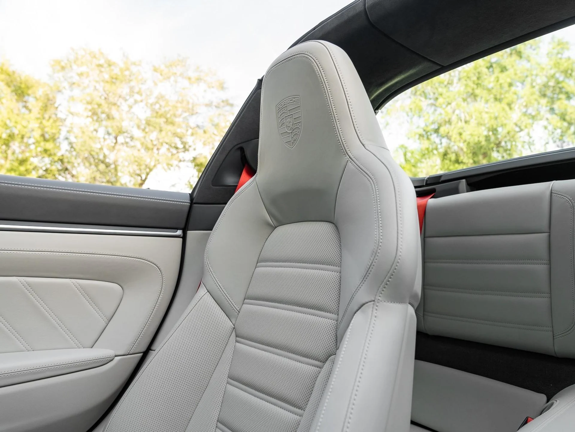 mph016_769728765_Used_2023_Porsche_911_4_GTS_1764191321_1df993904f