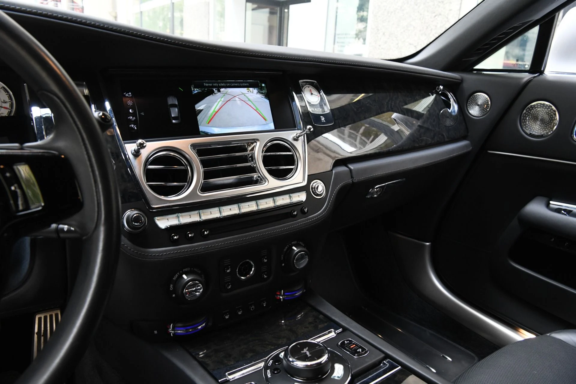 mph016_773856680_11738_p18_l_0aa21b0c5d