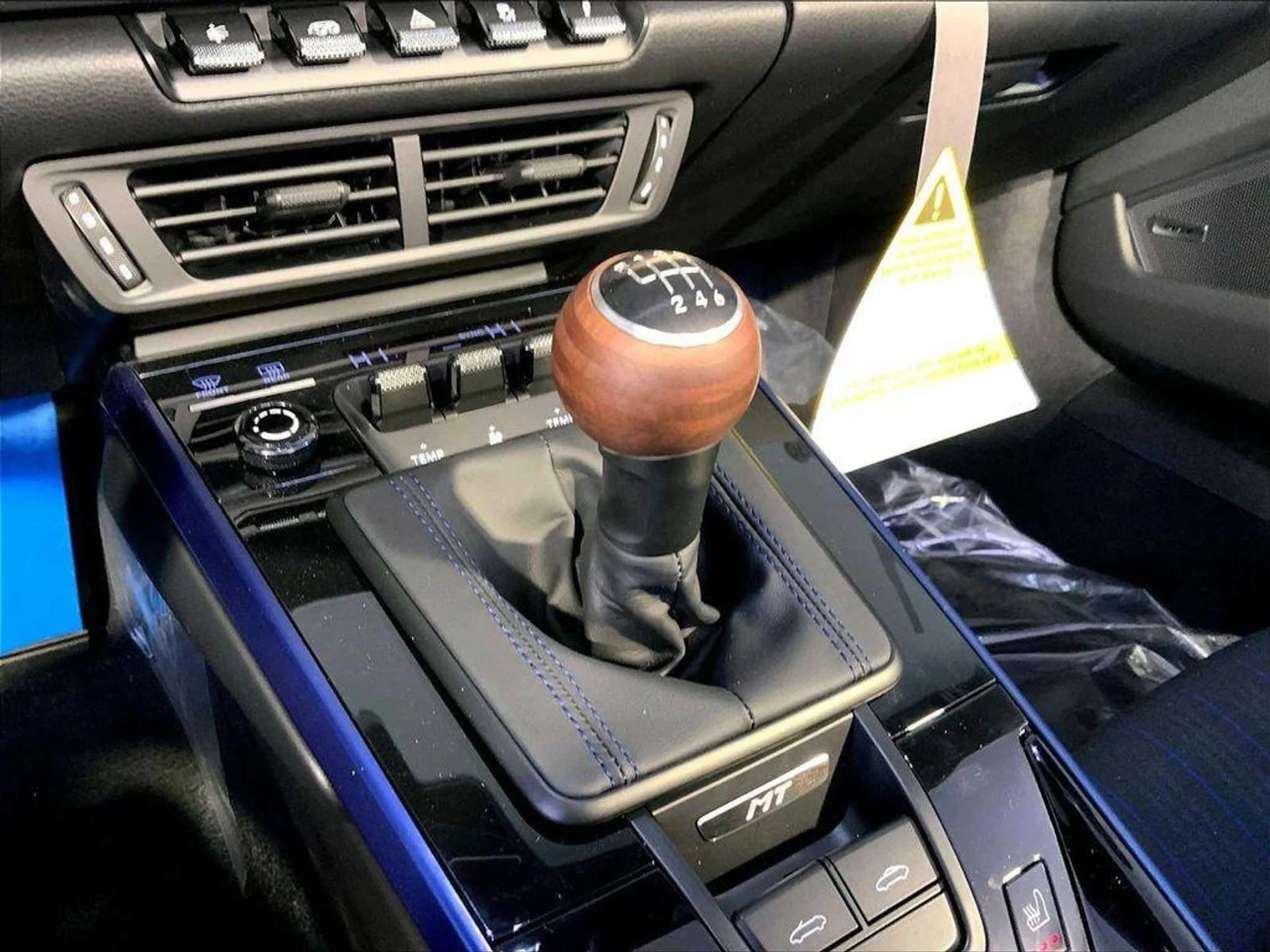 mph016_776291801_u4gvwe_B5_M7_Dh3l_Vg_JX_4_Mc_Fwl_Odw_2c6b4175d9