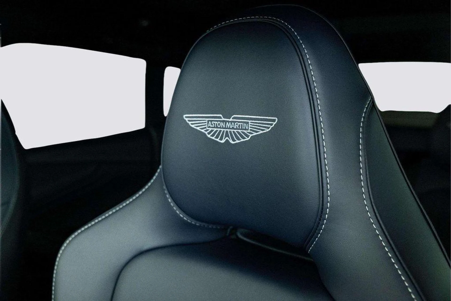 mph016_776574522_E_Lwod_B_Dkw9wf_A_Scbqr_jp_E7x74w_570c2b1302