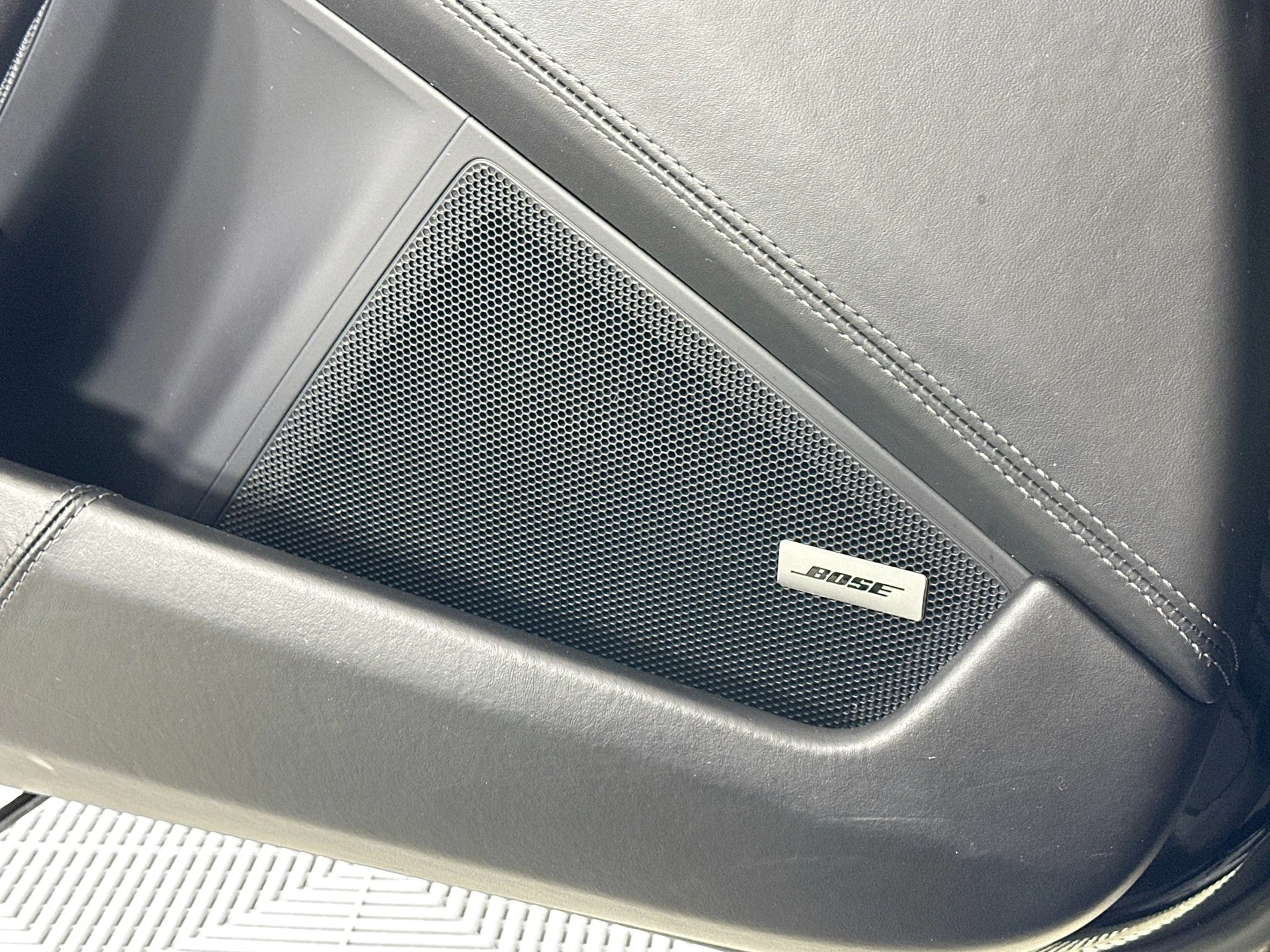 mph016_778206063_17_a4b02ae010