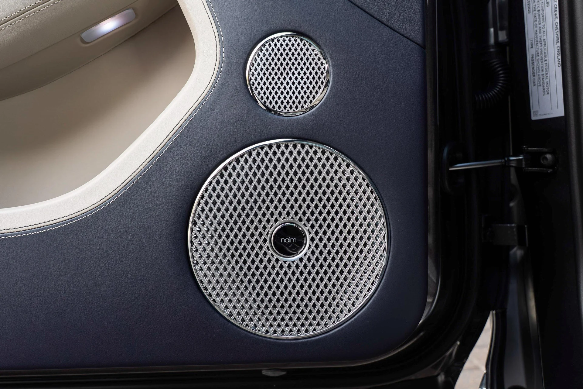 mph016_780563245_470961999_692009b8af5727c8024d81fe_5d4eda8be0