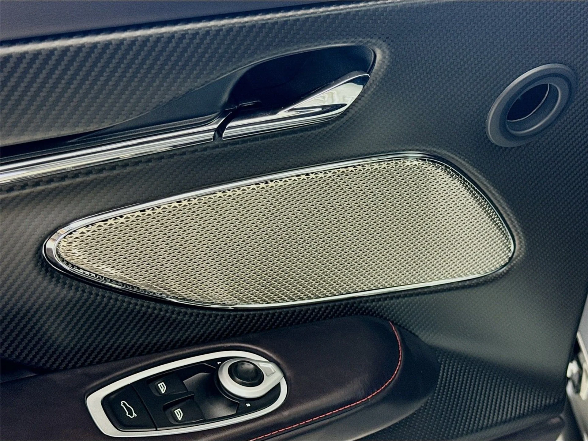 mph016_780958881_d706f423aa6d0673b0af5d55c4a5f786x_92a7fbfed6