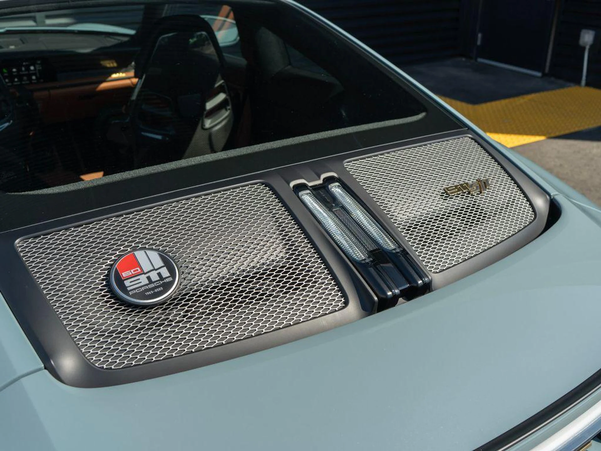 mph016_791773851_Jn_Gzz7ae2_Av_Miio_GLM_Pyuwmc_Vw_A_d0748a555f