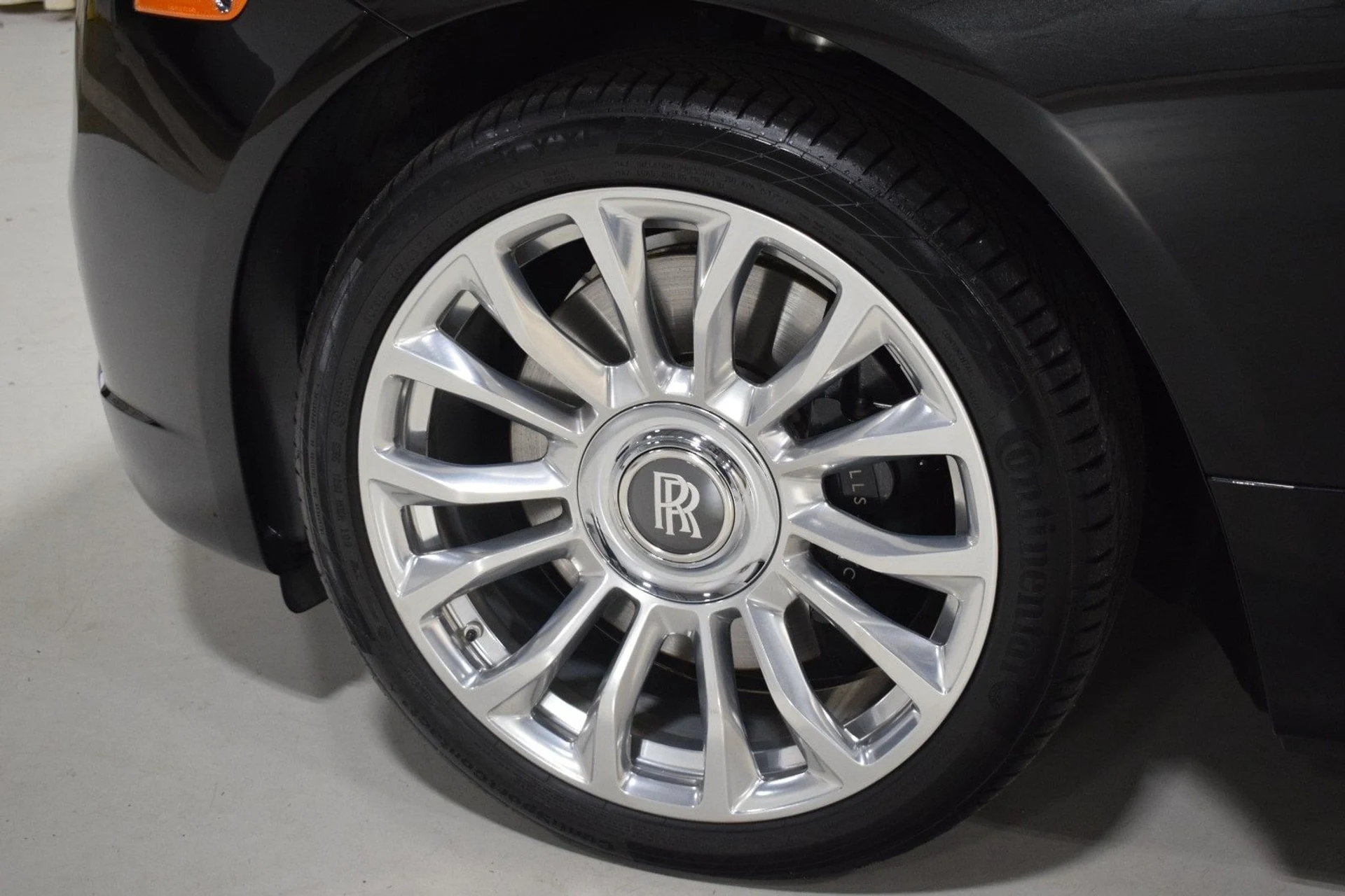 mph016_793045180_00b0f4fc4ede0754f1aad38beeb6100ax_d2f169a8e2