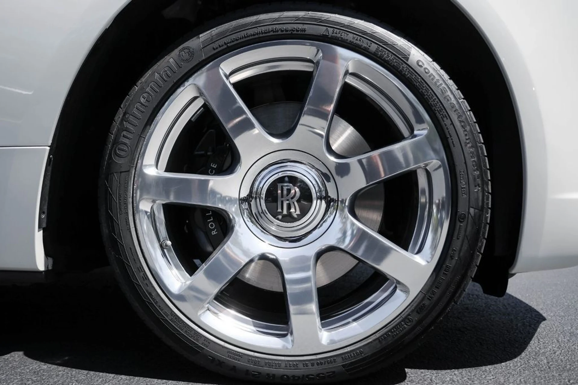 mph016_797853460_4c5d32a22aa7677db1a8d1f2cf5d8c87_4475353754