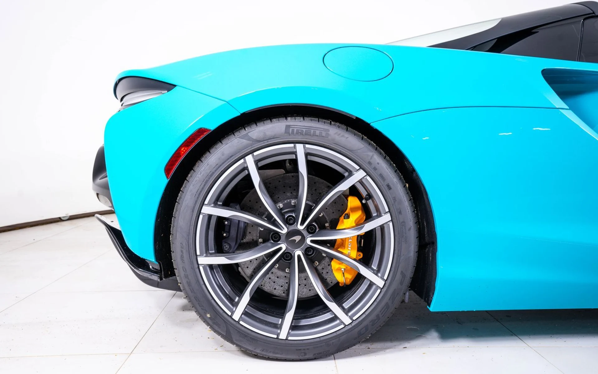 mph016_797856042_fd6d3d71c2a1ba3781ce2ba7310de135x_49d90012d8