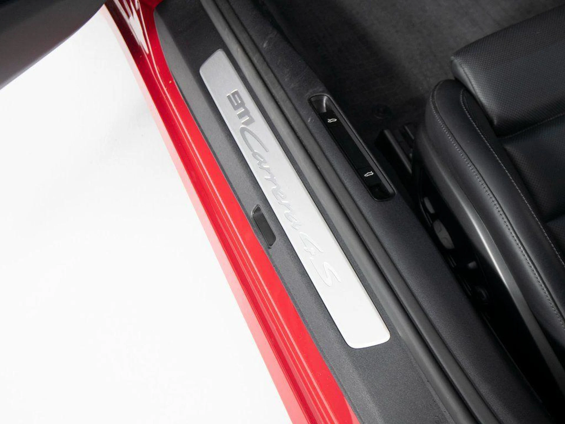 mph016_800270650_l_D_Tv28t0kyy_EA_75_XS_g7_Ydt18_L0_7065b1f386