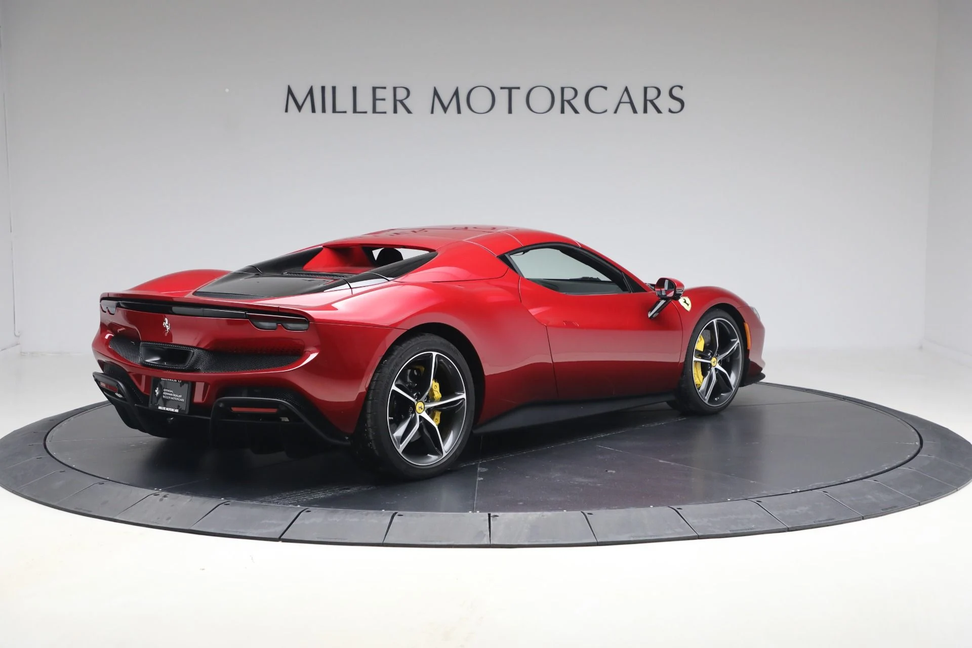 mph016_807750860_Used_2025_Ferrari_296_GTS_1769548301_2321423740