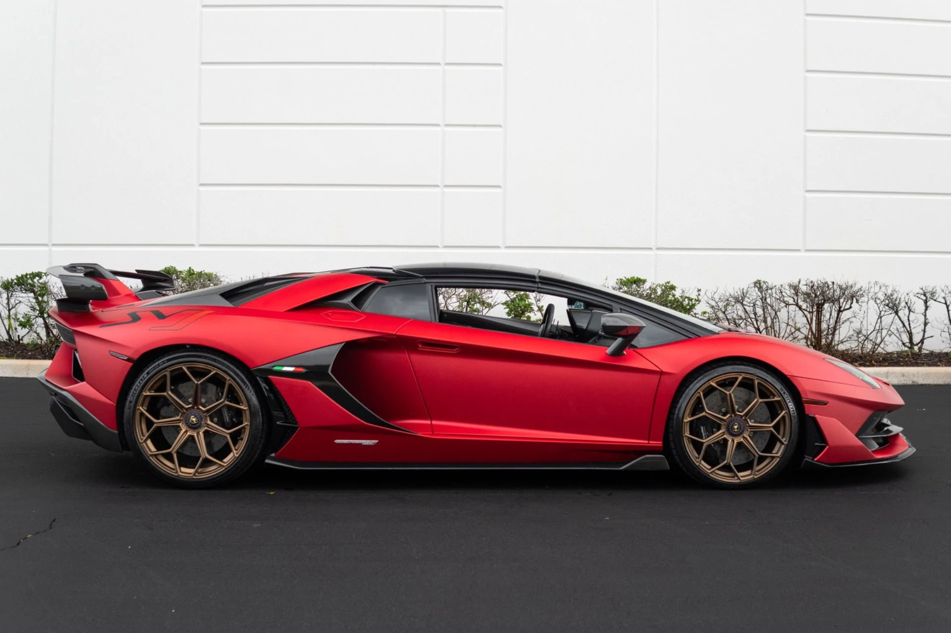 mph016_809189484_Used_2021_Lamborghini_Aventador_LP_770_4_SVJ_Roadster_1774062335_61f53dbb58