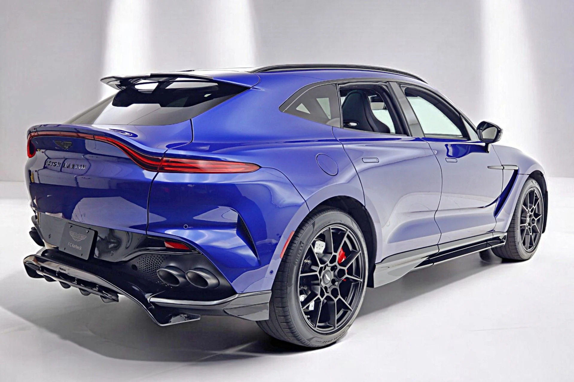mph016_810042313_Used_2023_Aston_Martin_DBX_707_eca1ff8e8f