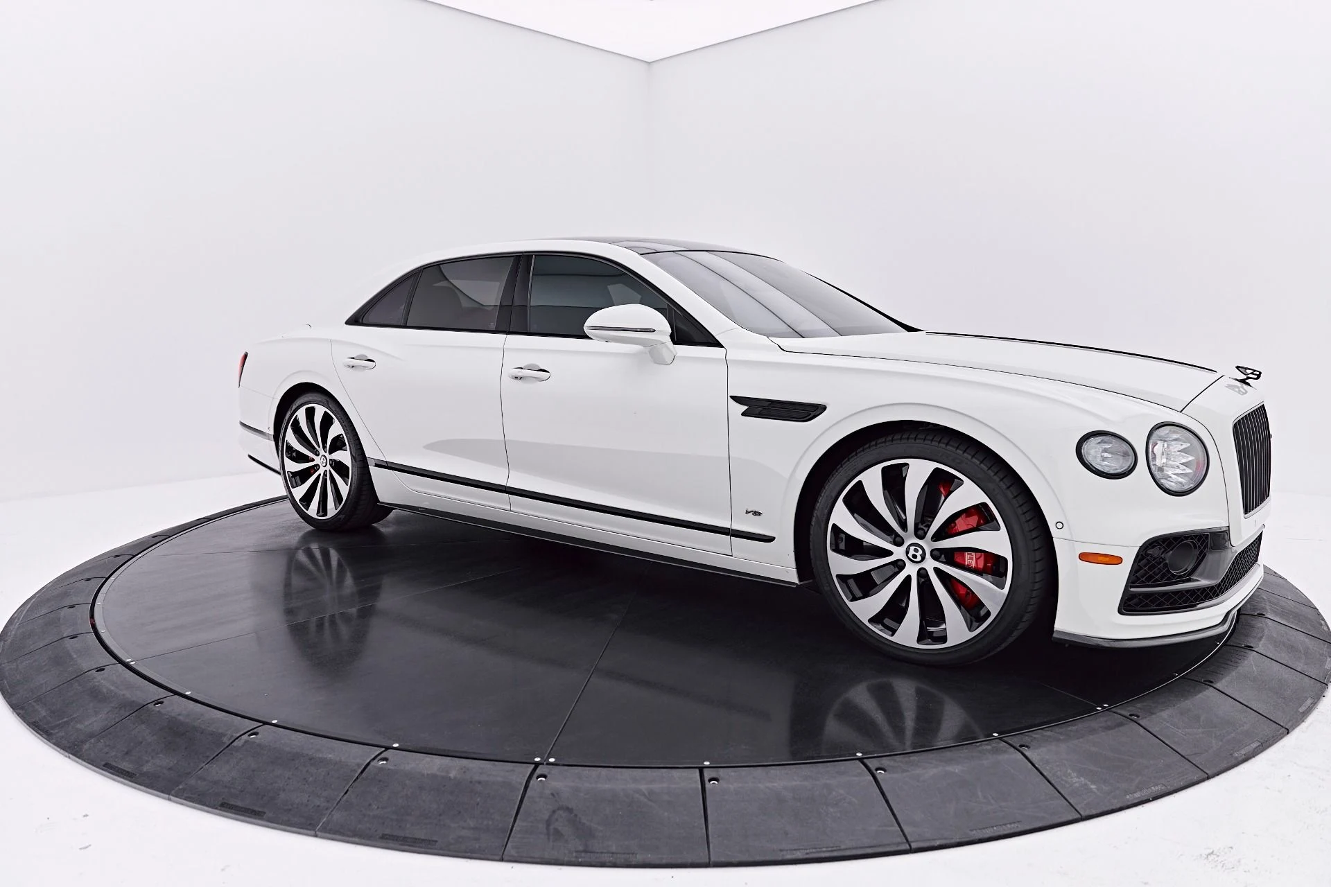 mph016_812764388_Used_2022_Bentley_Flying_Spur_V8_1786412481_aea7a97ae8
